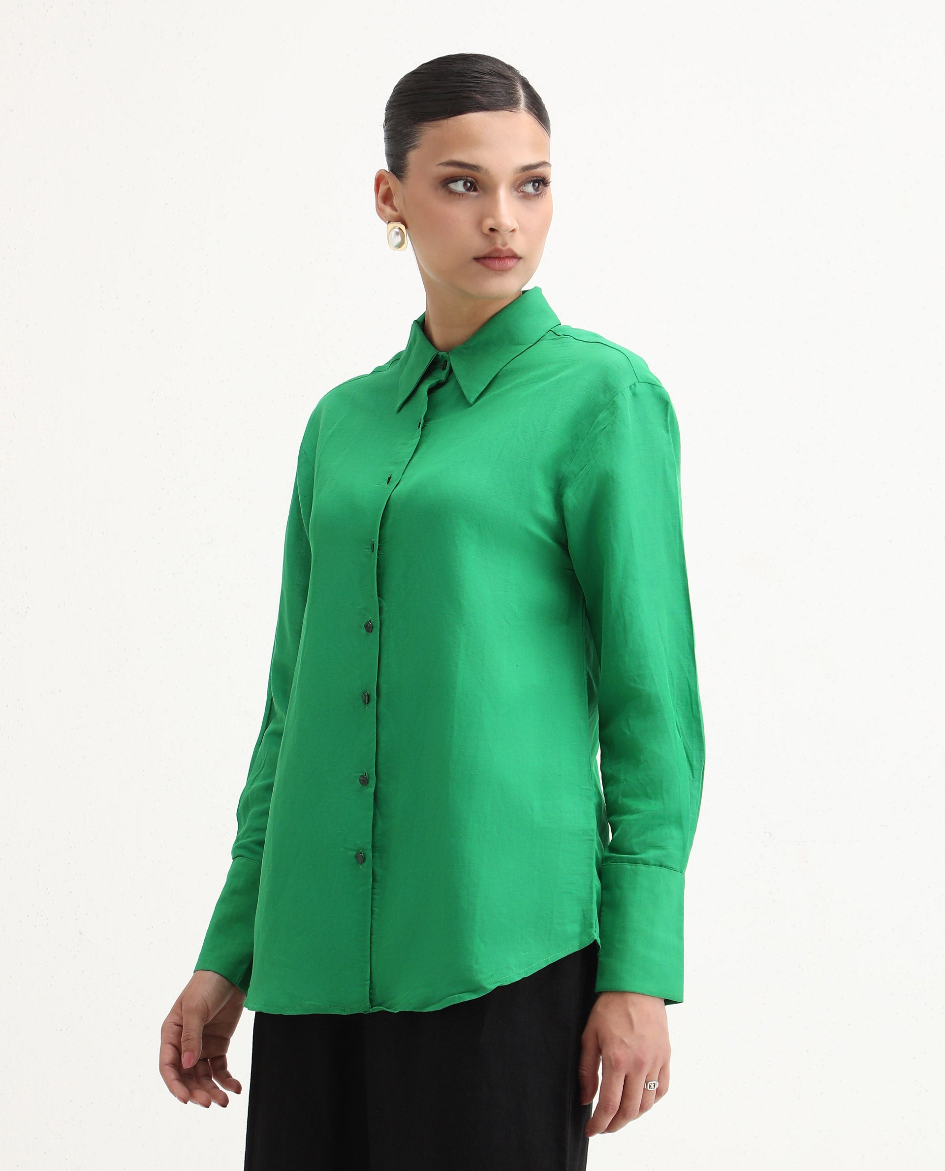 Rareism Women's Harper Green Linen Spread Collar Plain Regular Fit Top