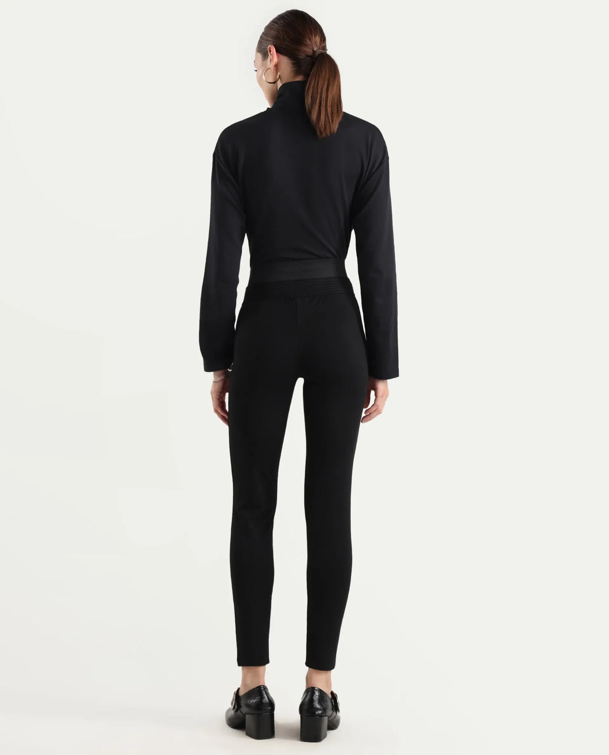 Rareism Women's Jancuro Black Viscose Blend Skinny Fit Plain Trouser
