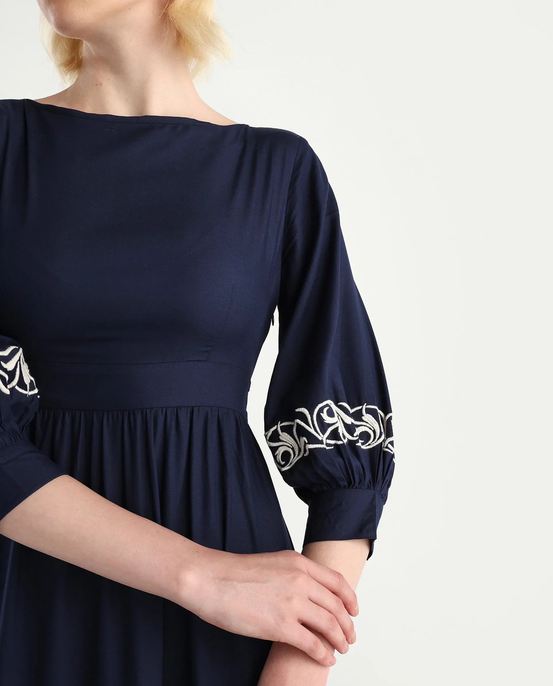 Rareism Women's Jenpen Navy Viscose Boat Neck Fit And Flare Plain Midi Dress