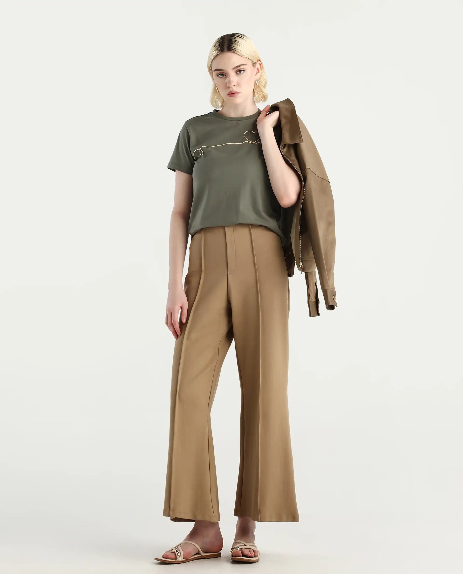 Rareism Women's Keyf Dusky Green Cotton Blend Fabric Crew Neck Regular Fit Printed T-Shirt