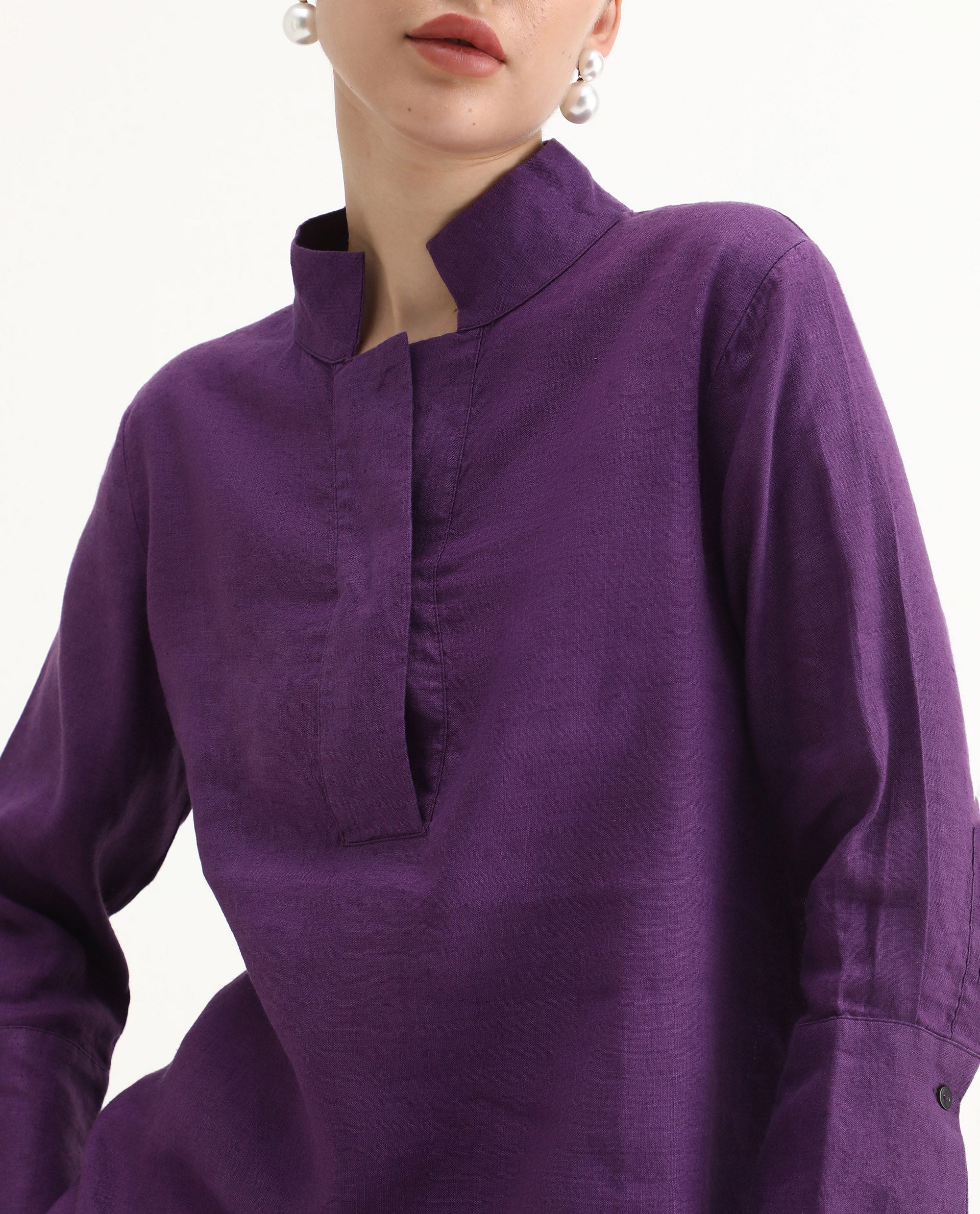 Rareism Women's Laos Purple Cotton Blend V-Neck Plain Regular Fit Top