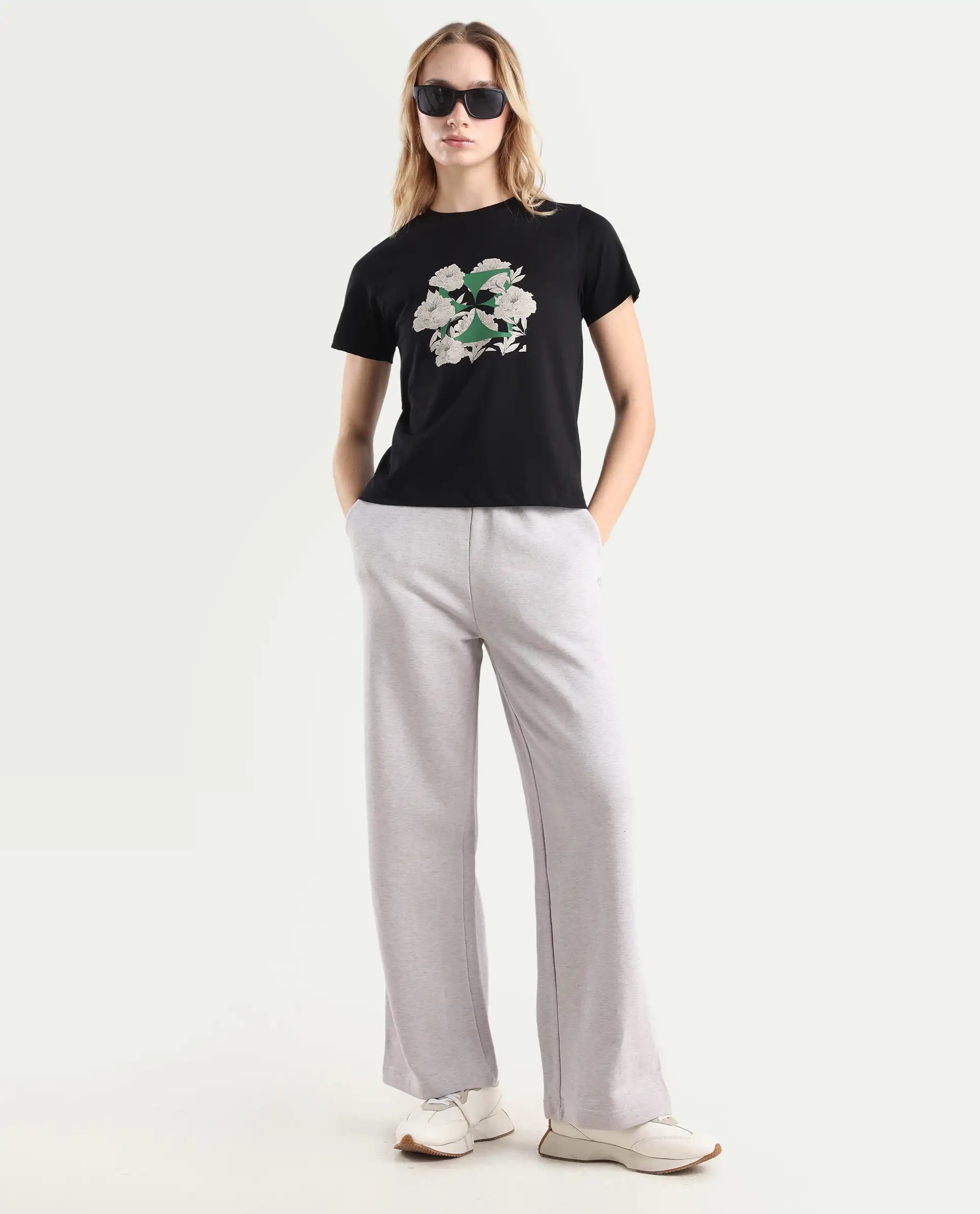 Rareism Women's Leyk Black Cotton Fabric Crew Neck Relaxed Fit Graphic Print T-Shirt