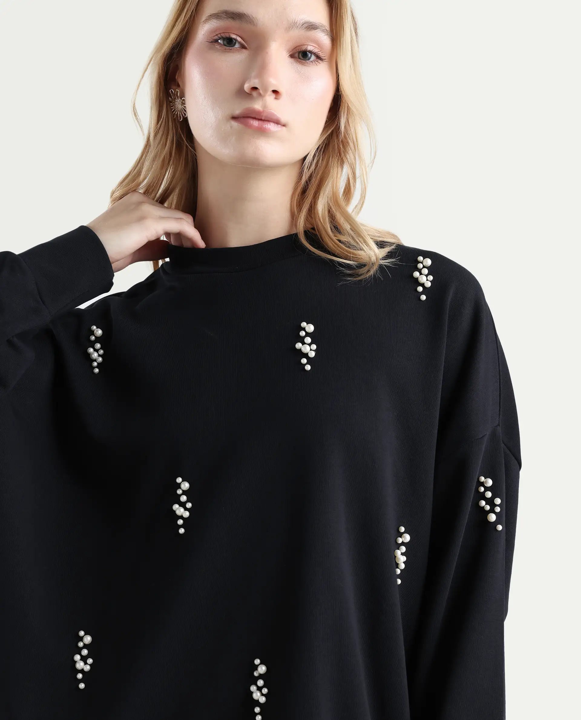 Rareism Women's Perl Black Cotton Blend Crew Neck Relaxed Fit Printed Sweatshirt