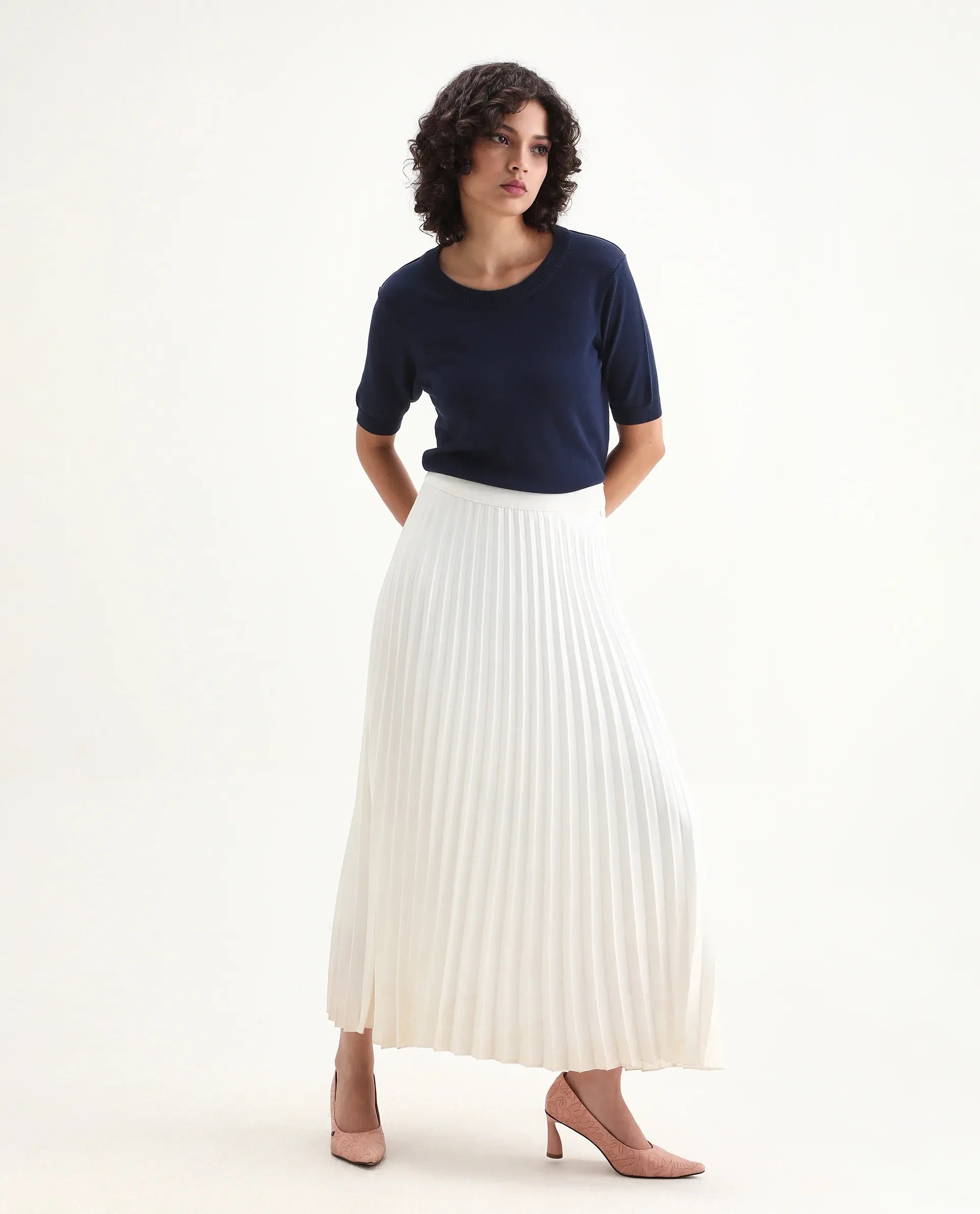 Rareism Women's Rohrdo Dark Navy Viscose Blend Crew Neck Regular Fit Plain Sweater