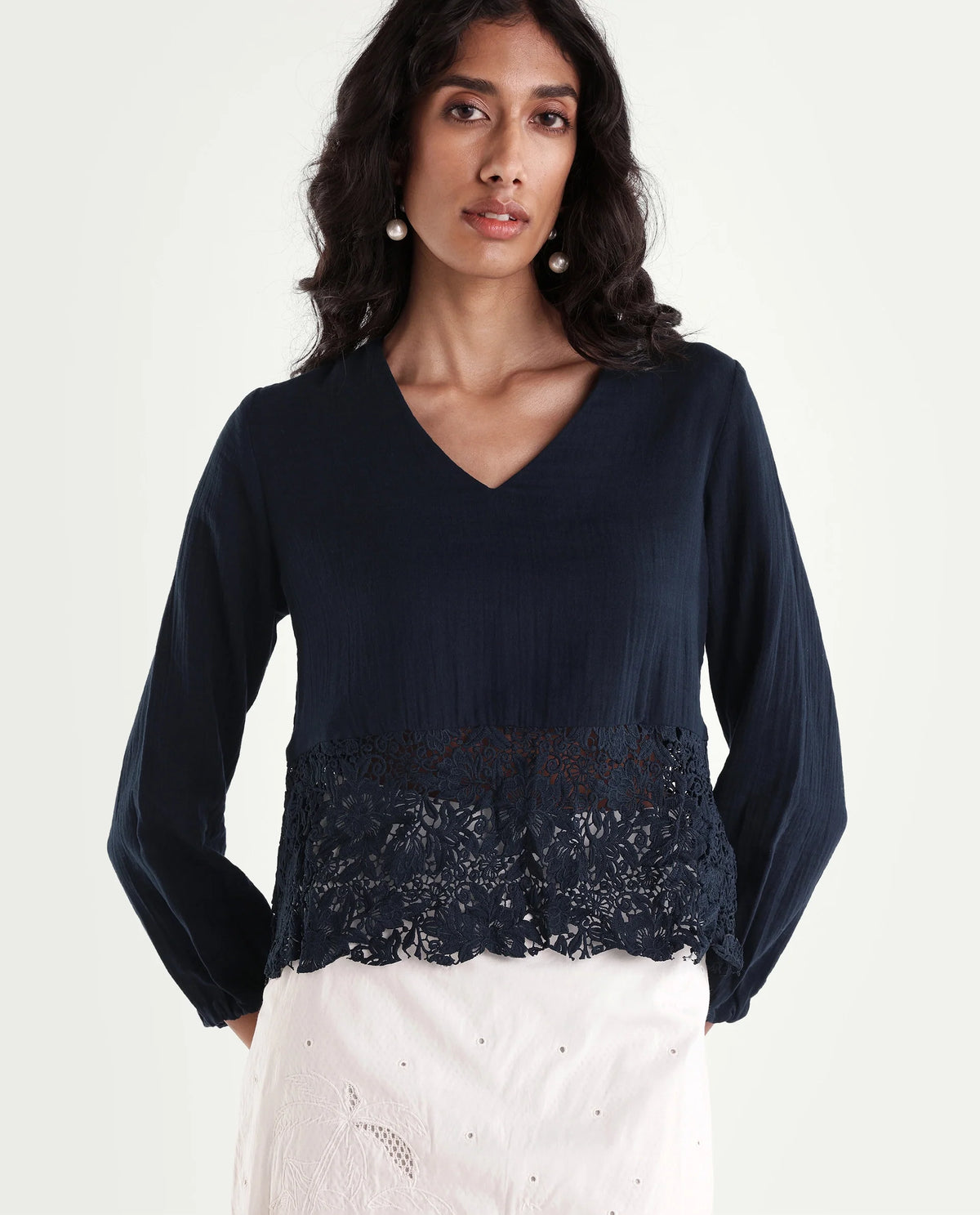 Rareism Women's Sinloao-N Dark Navy Cotton V-Neck Blouse Woven Design Top