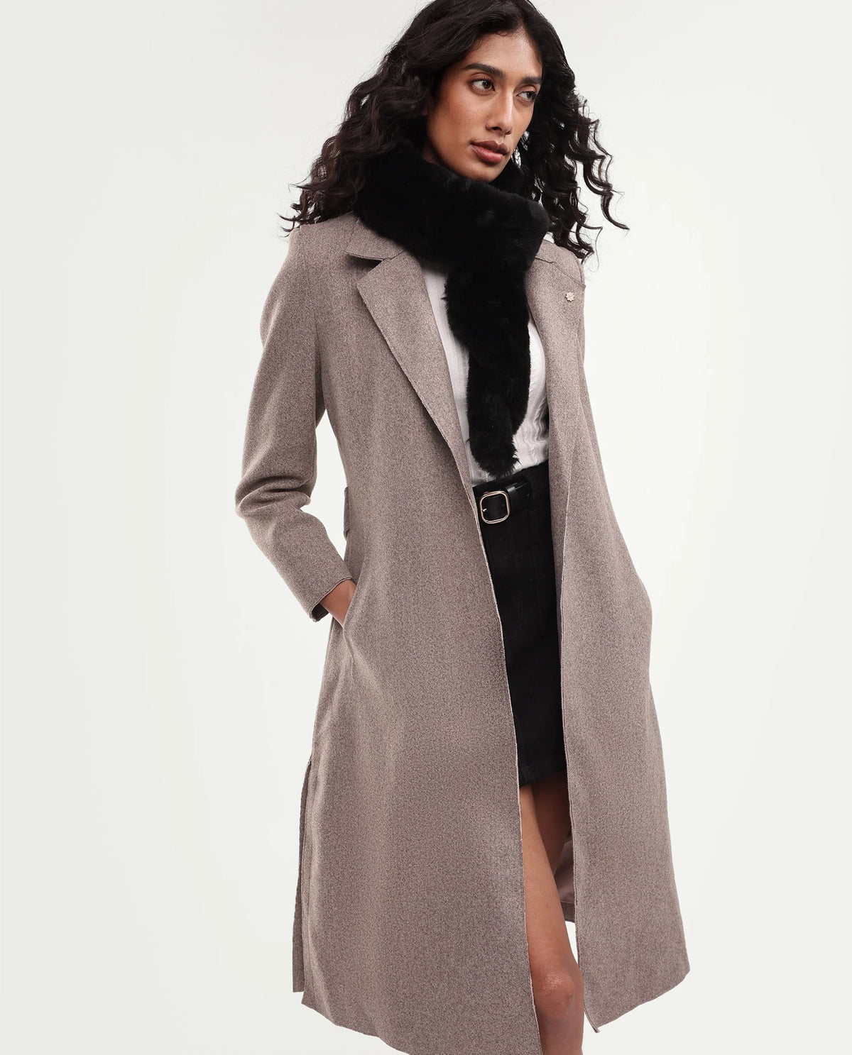 Rareism Women's Gisboryaw26 Dusky Beige Polyester Blend Lapel Neck Regular Plain Coat