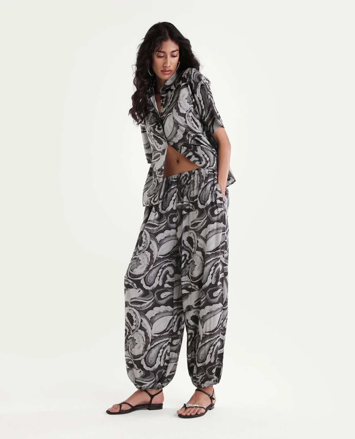 Rareism Womens Hammer Black Viscose Slouchy Abstract Print Trouser
