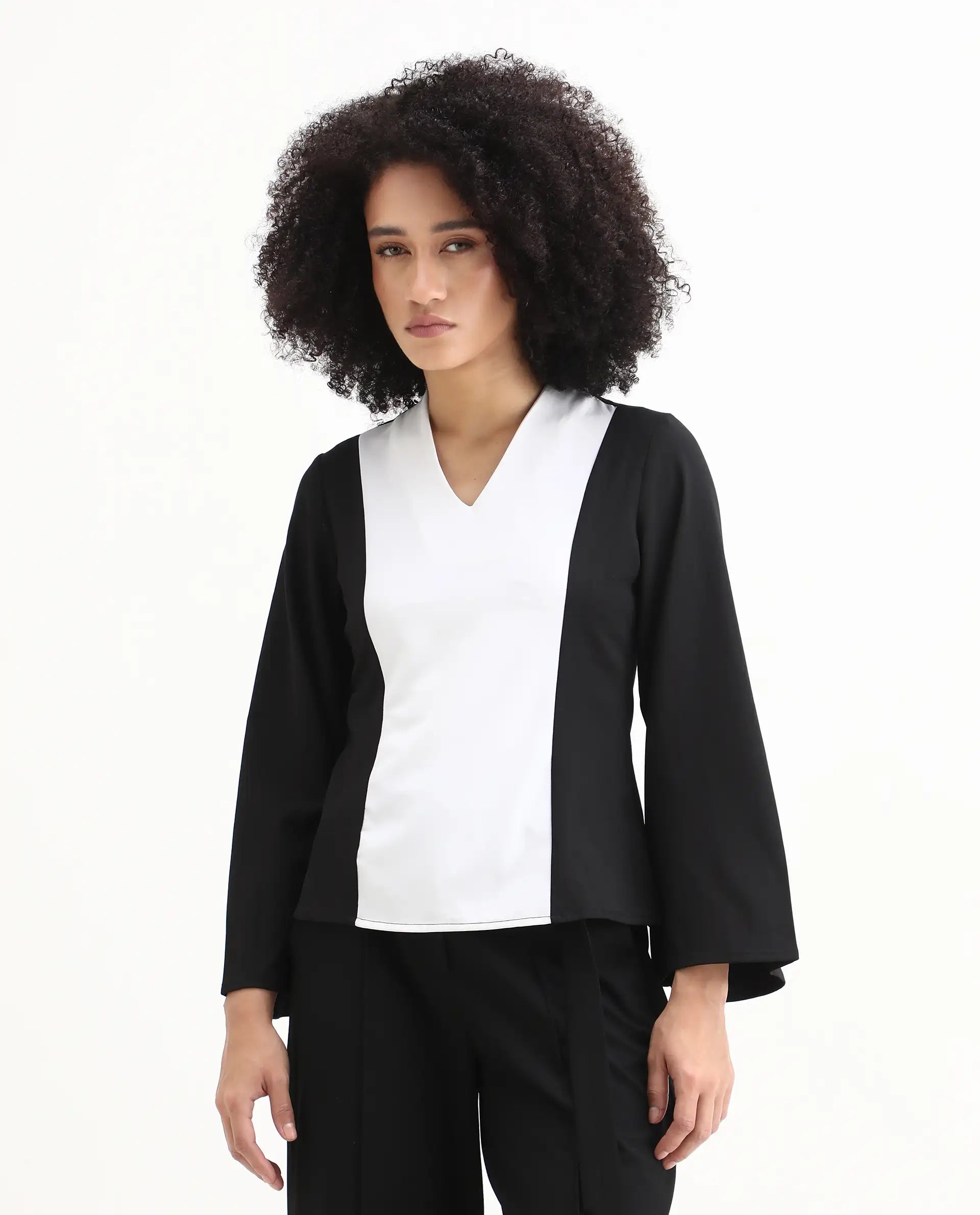 Rareism Women's Sanchiyi Black Twill V-Neck Color Block Regular Fitted Top