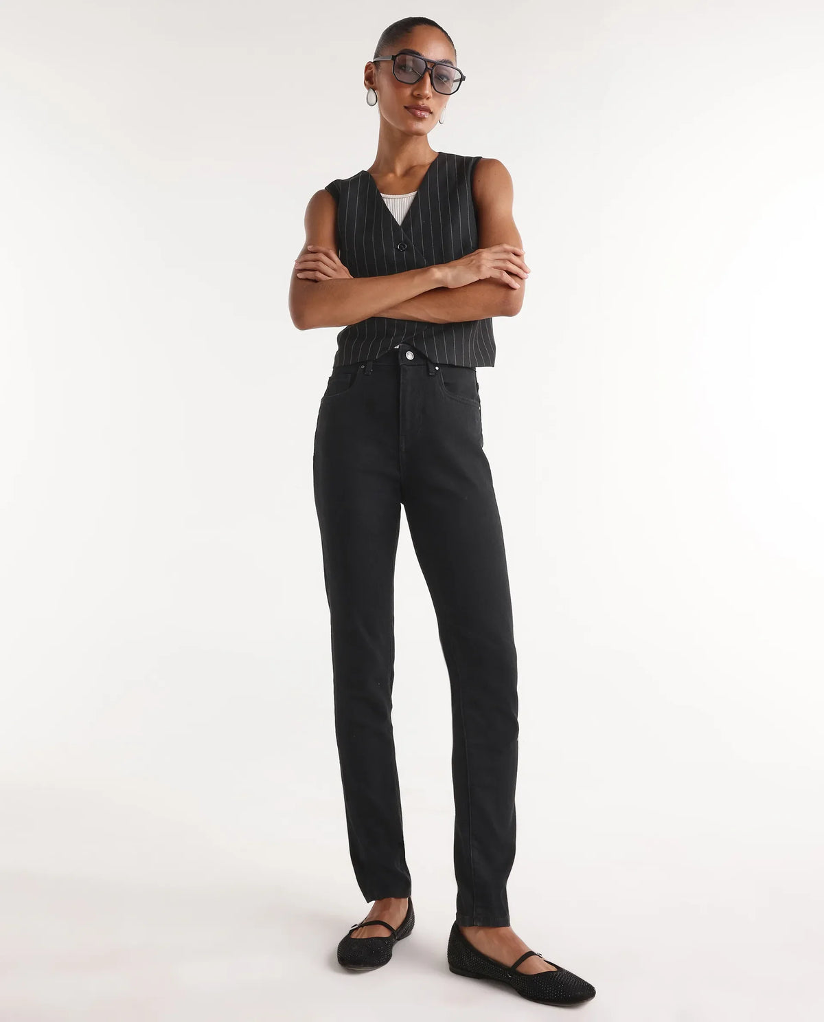 Rareism Women's Skenyob Black Cotton Blend Skinny Fit Plain Jeans