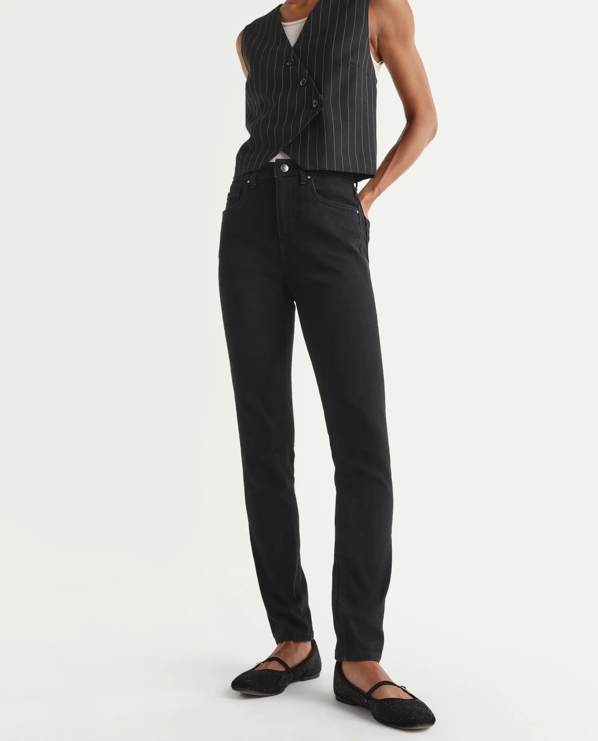 Rareism Women's Skenyob Black Cotton Blend Skinny Fit Plain Jeans
