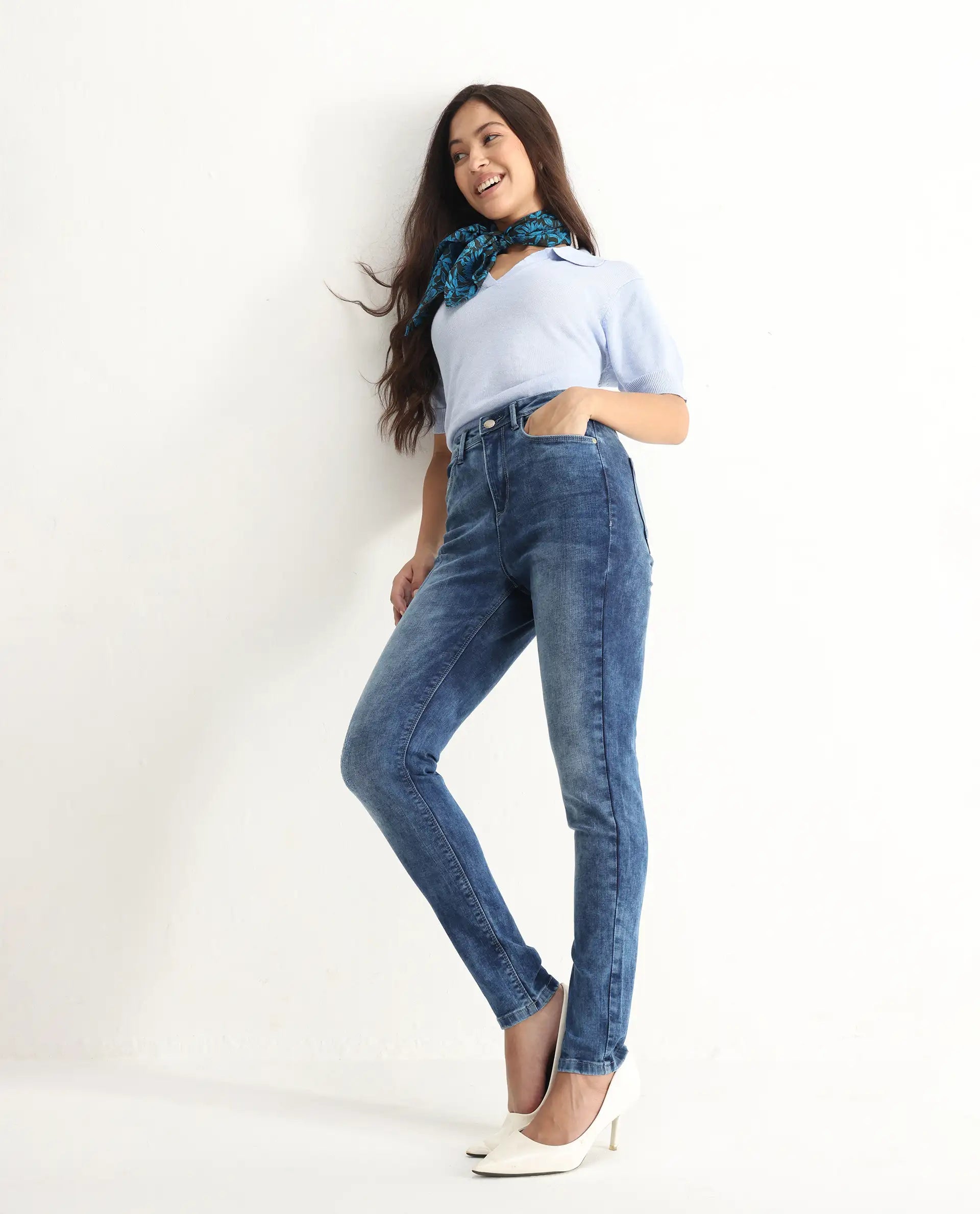 Rareism Women's Snowtail Blue Cotton Blend Plain Ankle Length Slim Fit Jeans