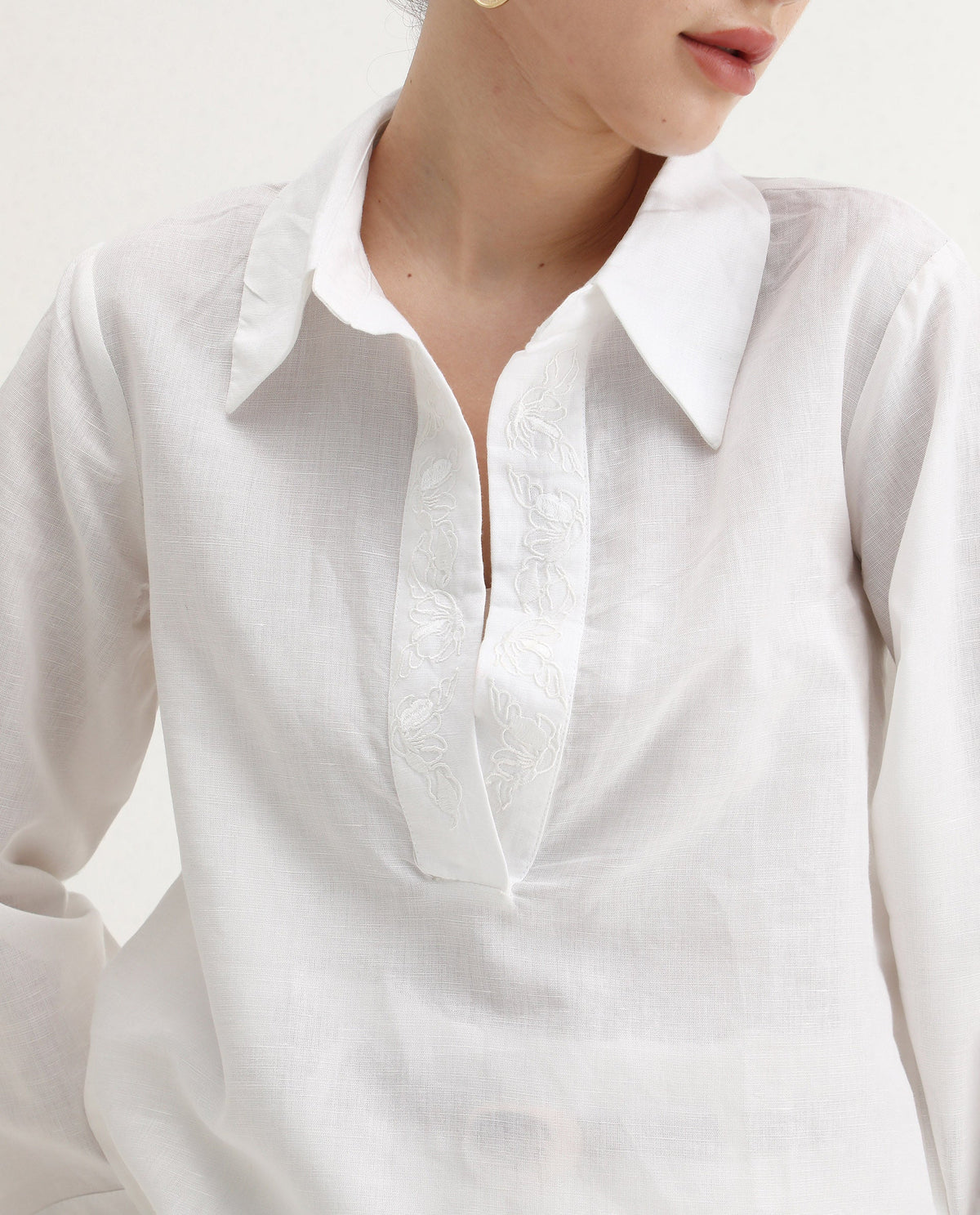 Rareism Women's Sofian White Linen Blend Spread Collar Plain Bell Sleeve Relaxed Fit Top