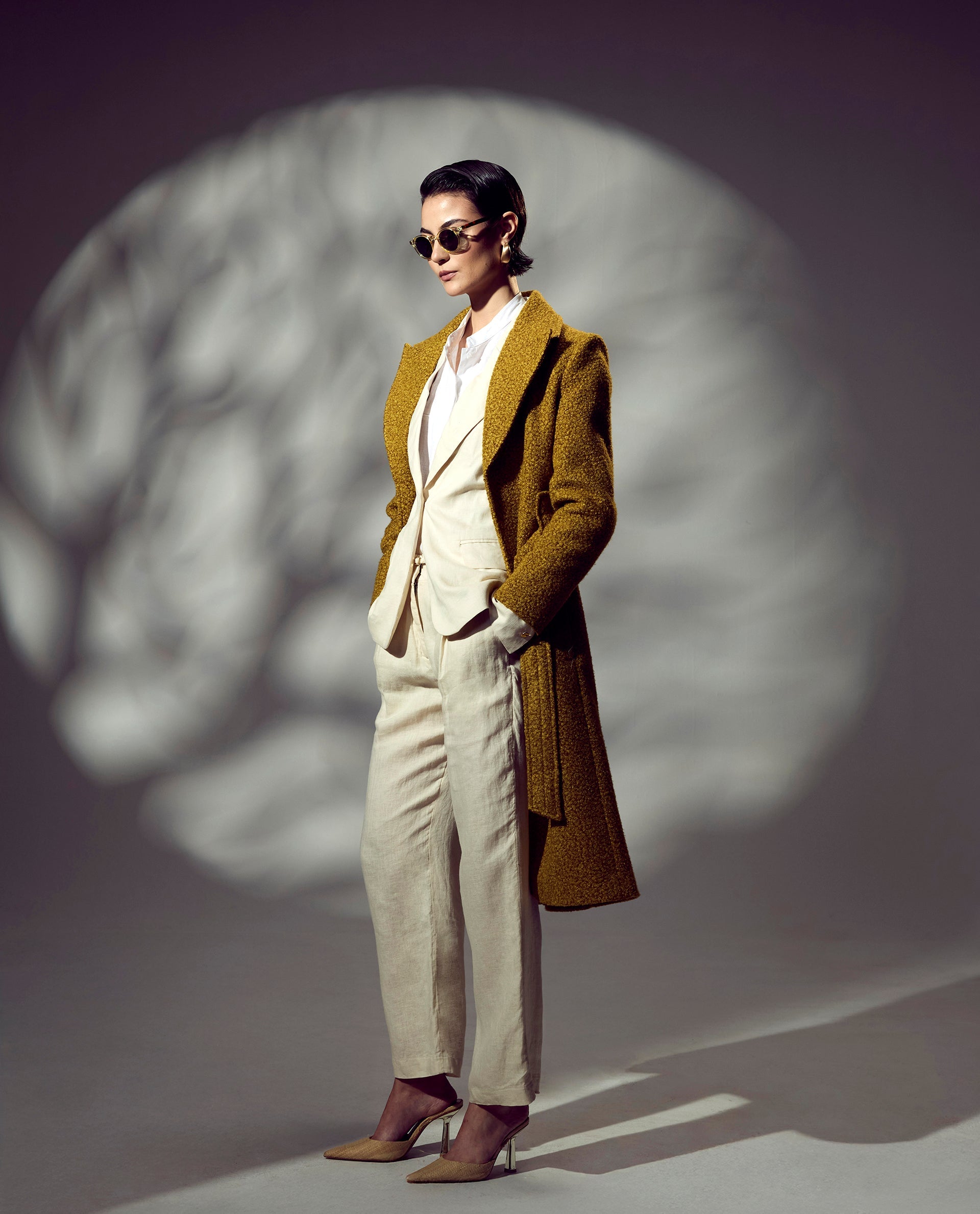 Rareism Women's Ronbla B Beige Linen Plain Ankle Length Straight Fit Trouser