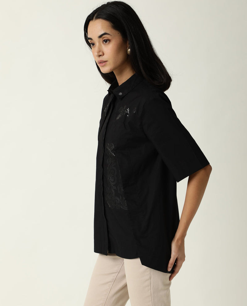 Rareism Women Flick Black Cotton Fabric Regular Fit Shirt Collar Half Sleeves Solid Top