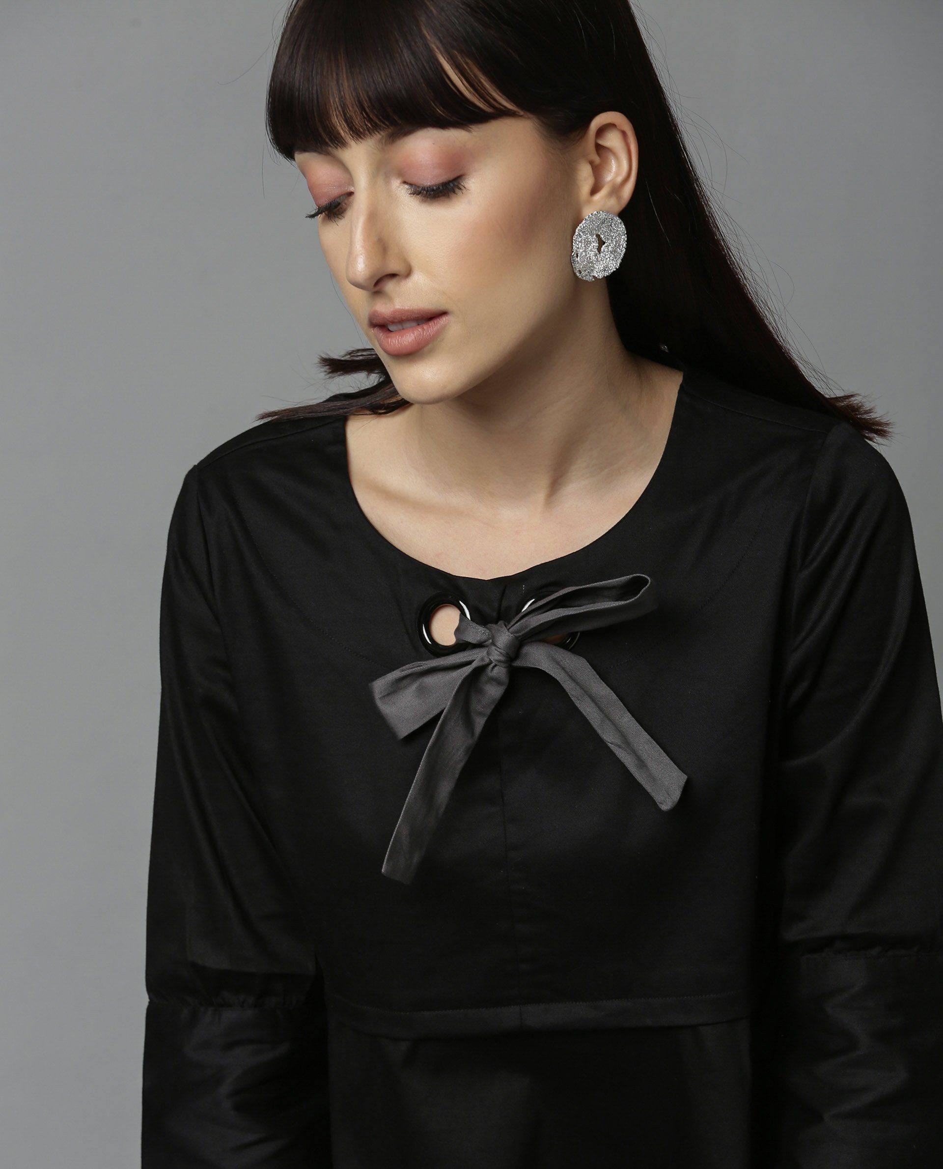 Rareism Women Rody Black Top Short Sleeves Solid