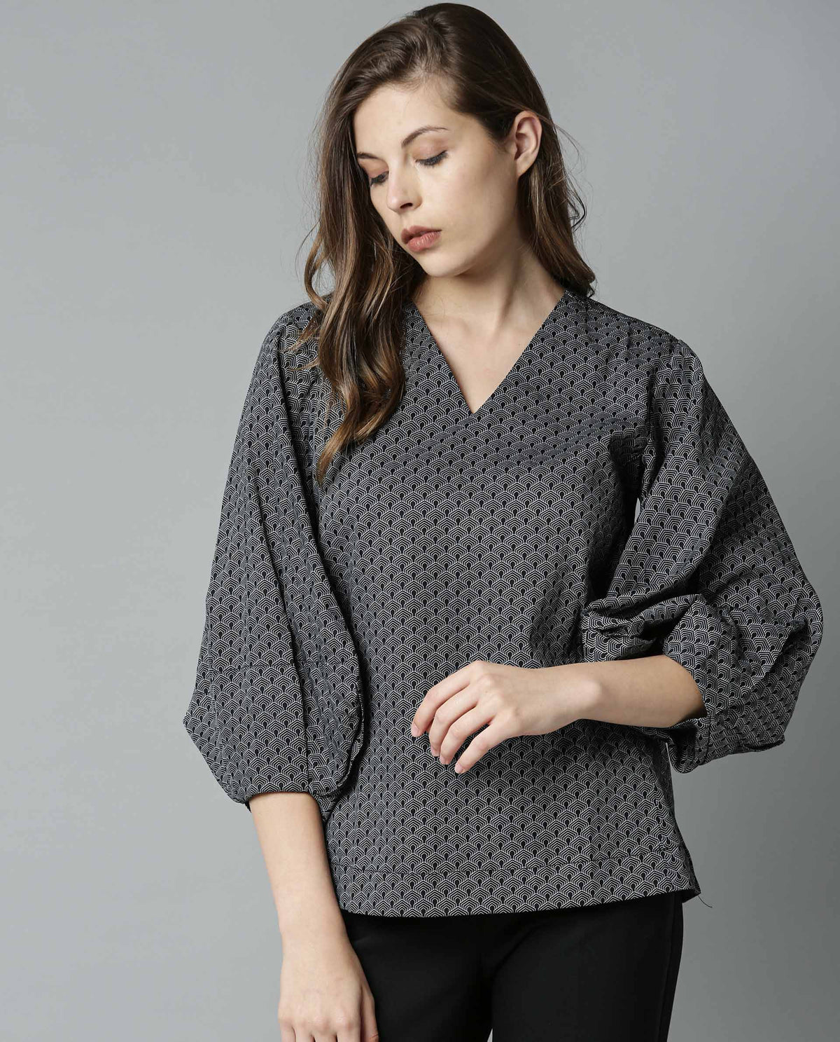 Rareism Women Artsy Black Top Full Sleeves Printed