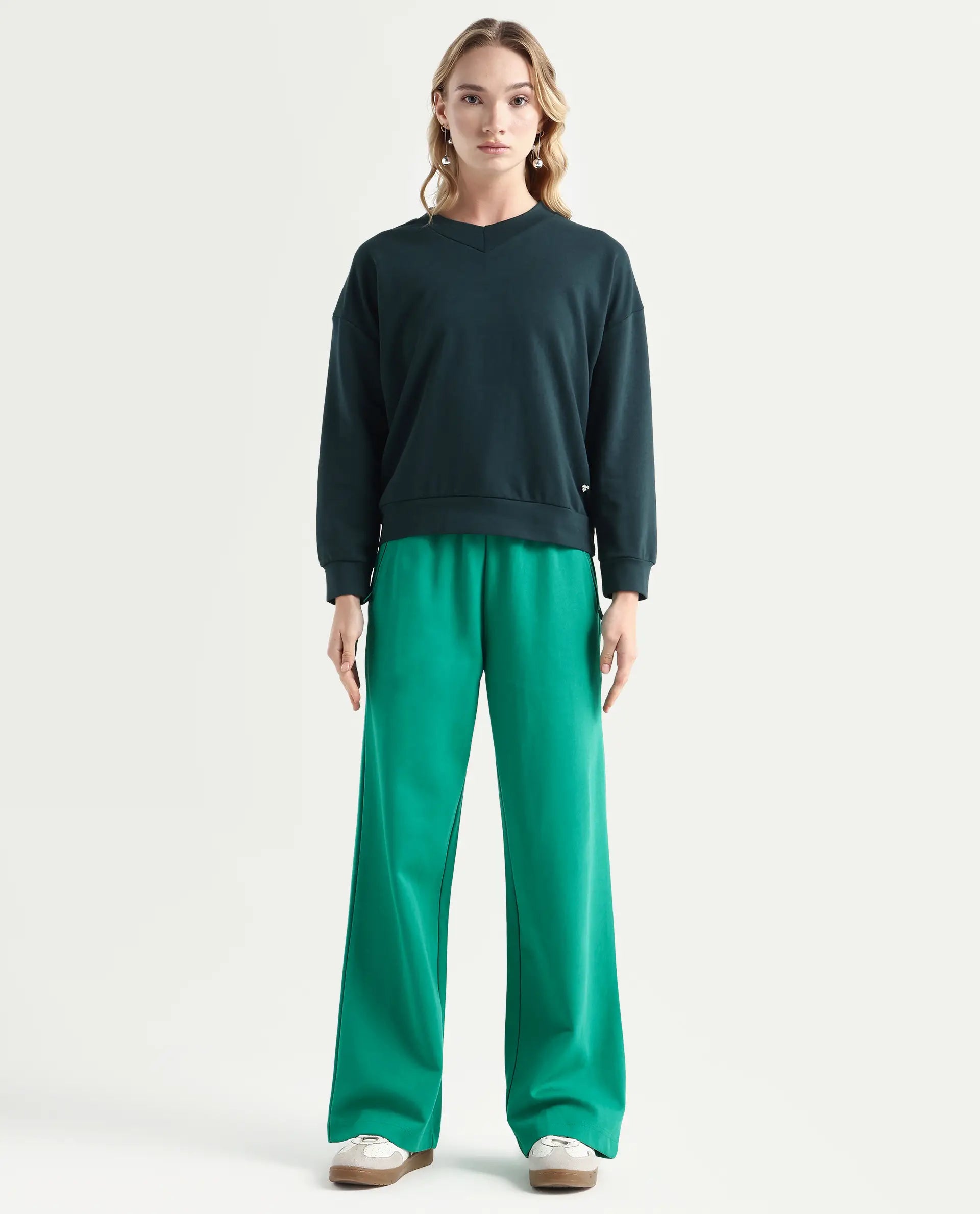 Rareism Women's Heavy Weight Interlock 340 Gsm Cotton Blend Plain Ankle Length Relaxed Fit Track Pant Flared