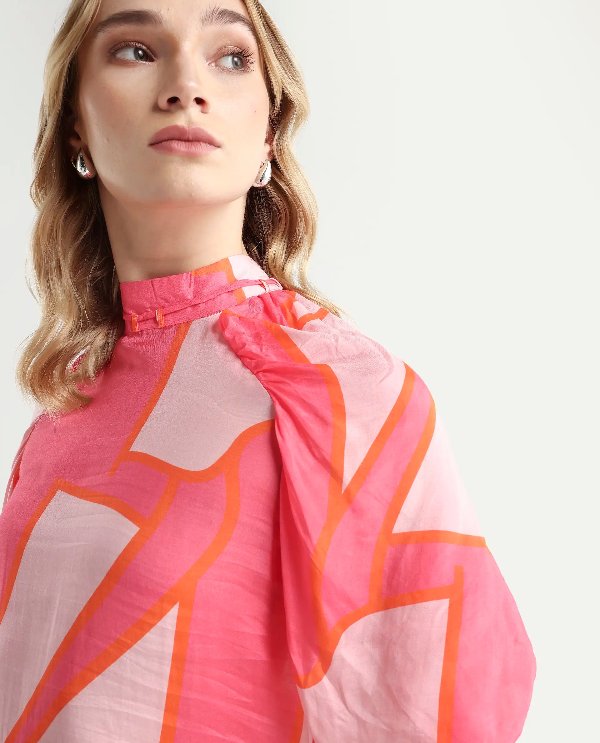 Rareism Women's Theos Pink Cotton Blend V-Neck Abstract Print Volume Sleeve Flared Top