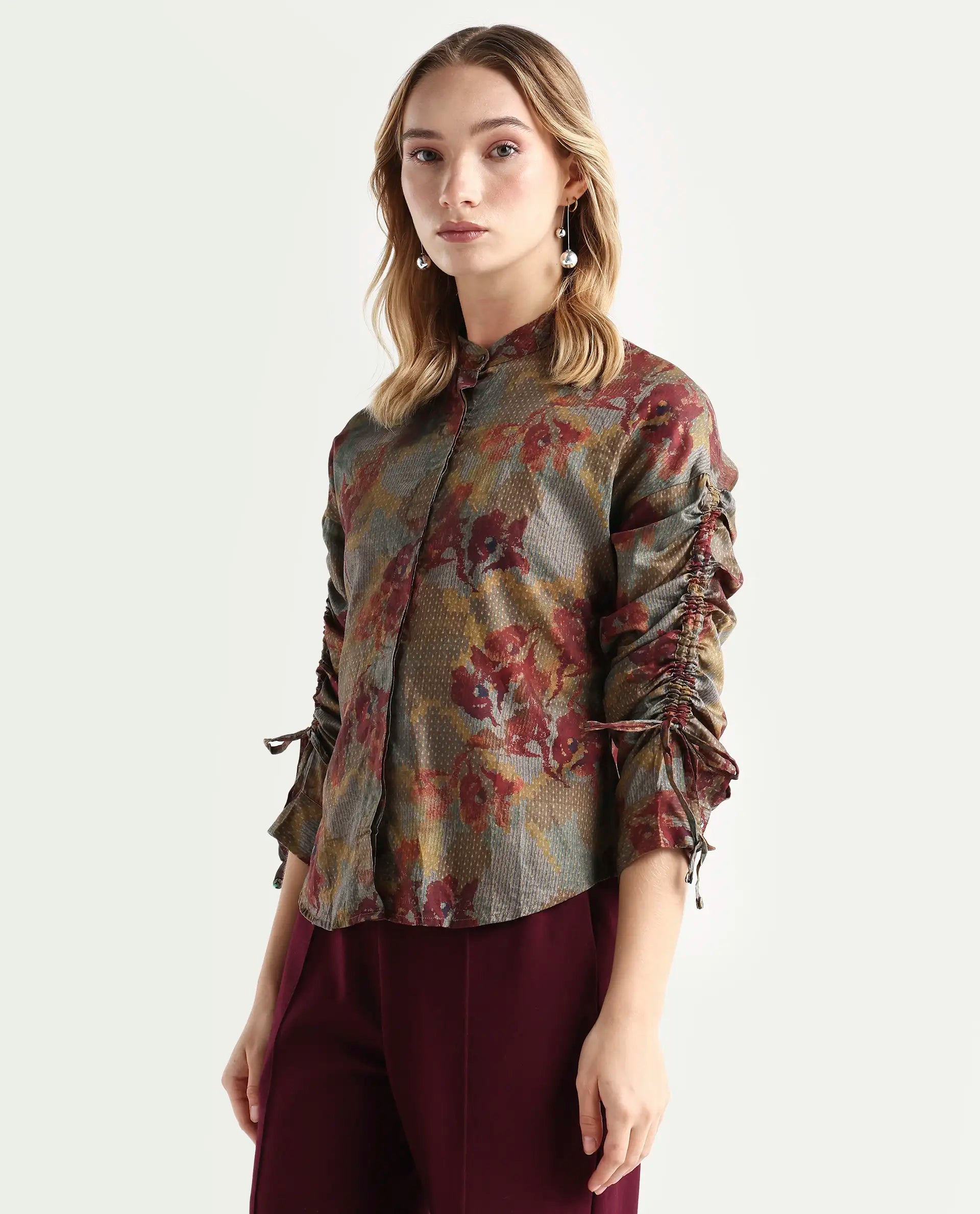 Rareism Women's Skyla Olive Cotton Mandarin Collar Floral Print Regular Fit Top