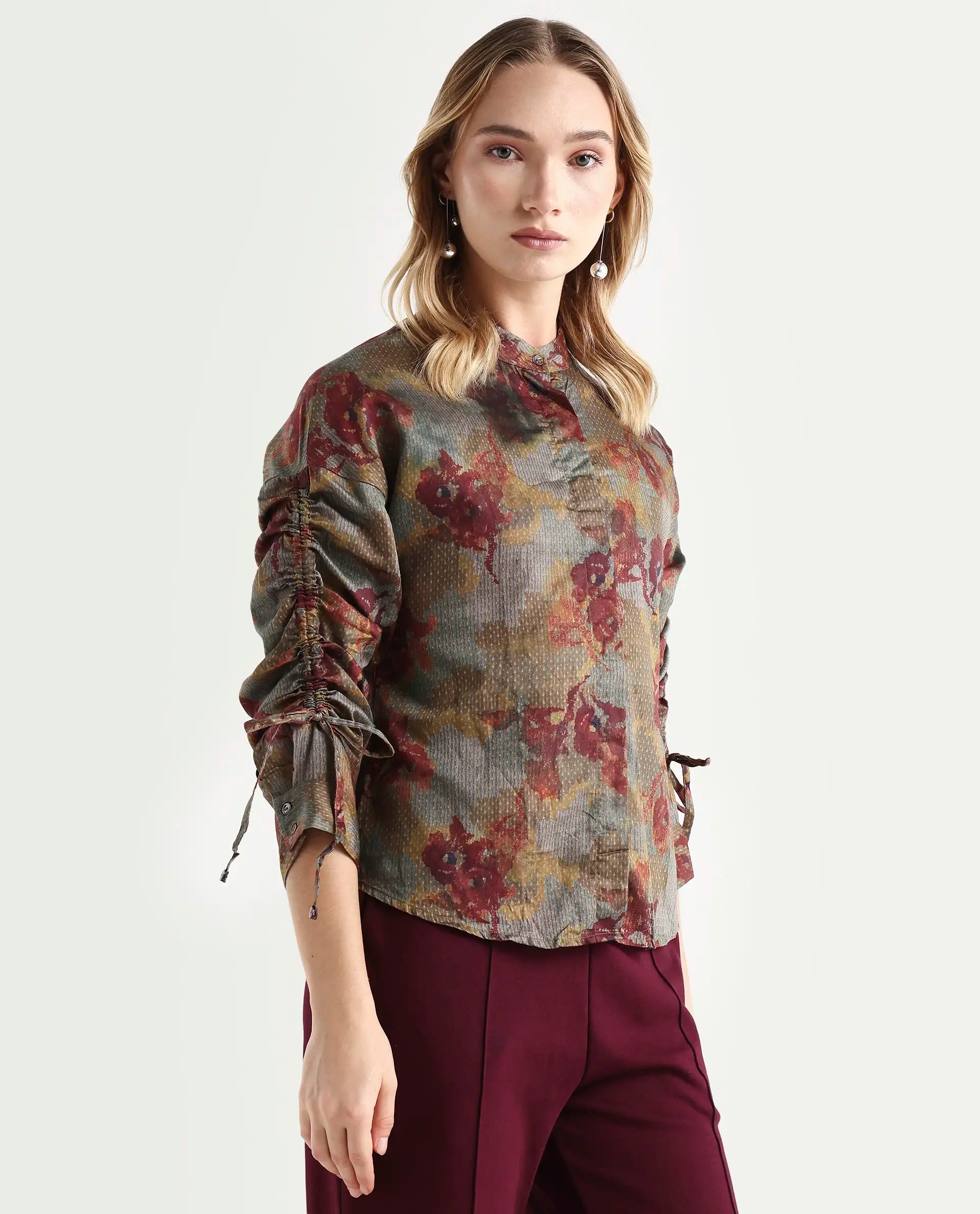 Rareism Women's Skyla Olive Cotton Mandarin Collar Floral Print Regular Fit Top