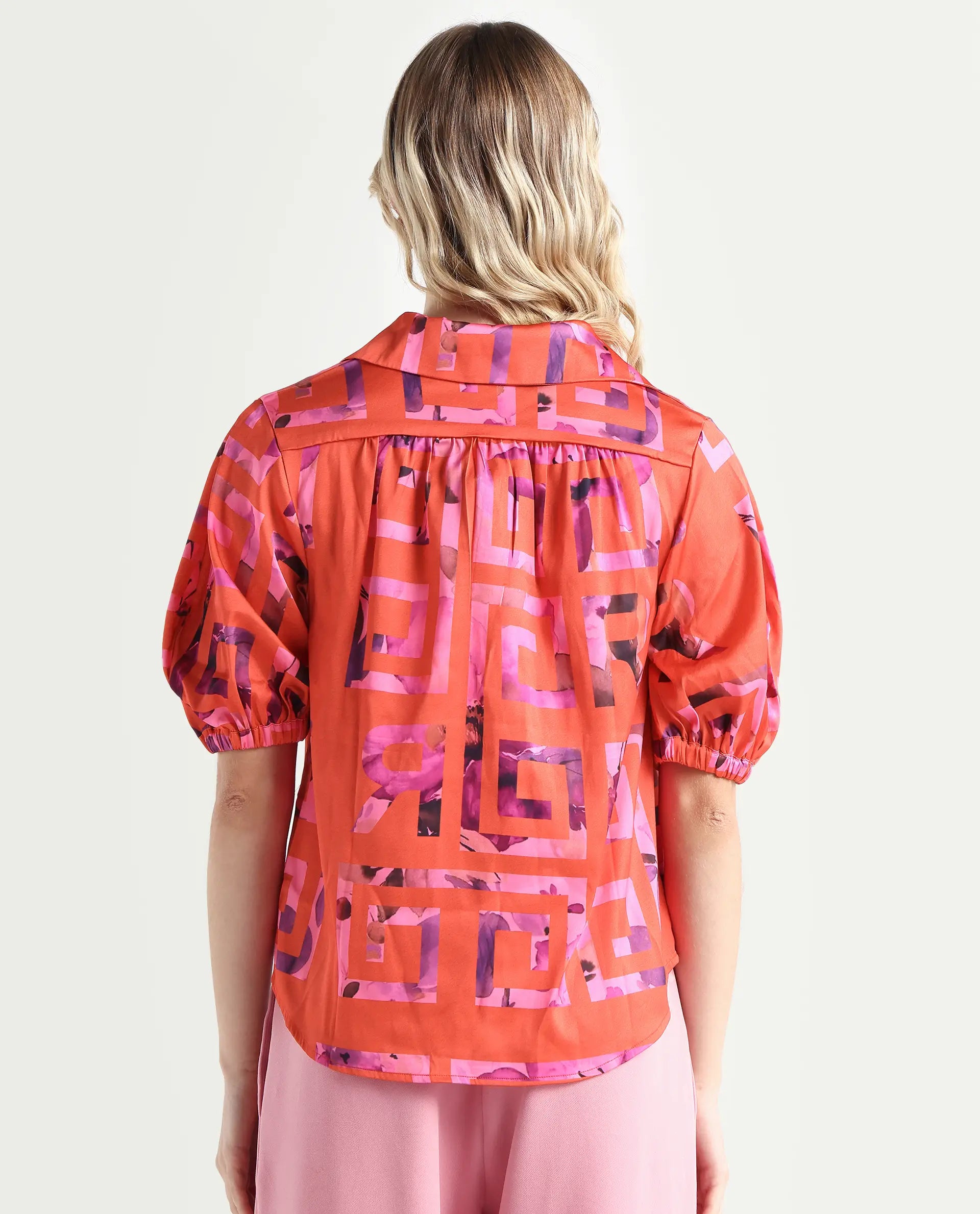 Rareism Women's Mclean Pink Polyester Spread Collar Geometric Print Regular Fit Shrug