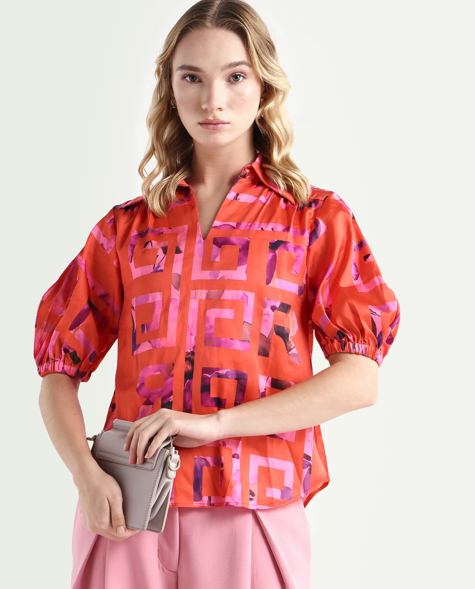 Rareism Women's Mclean Pink Polyester Spread Collar Geometric Print Regular Fit Shrug