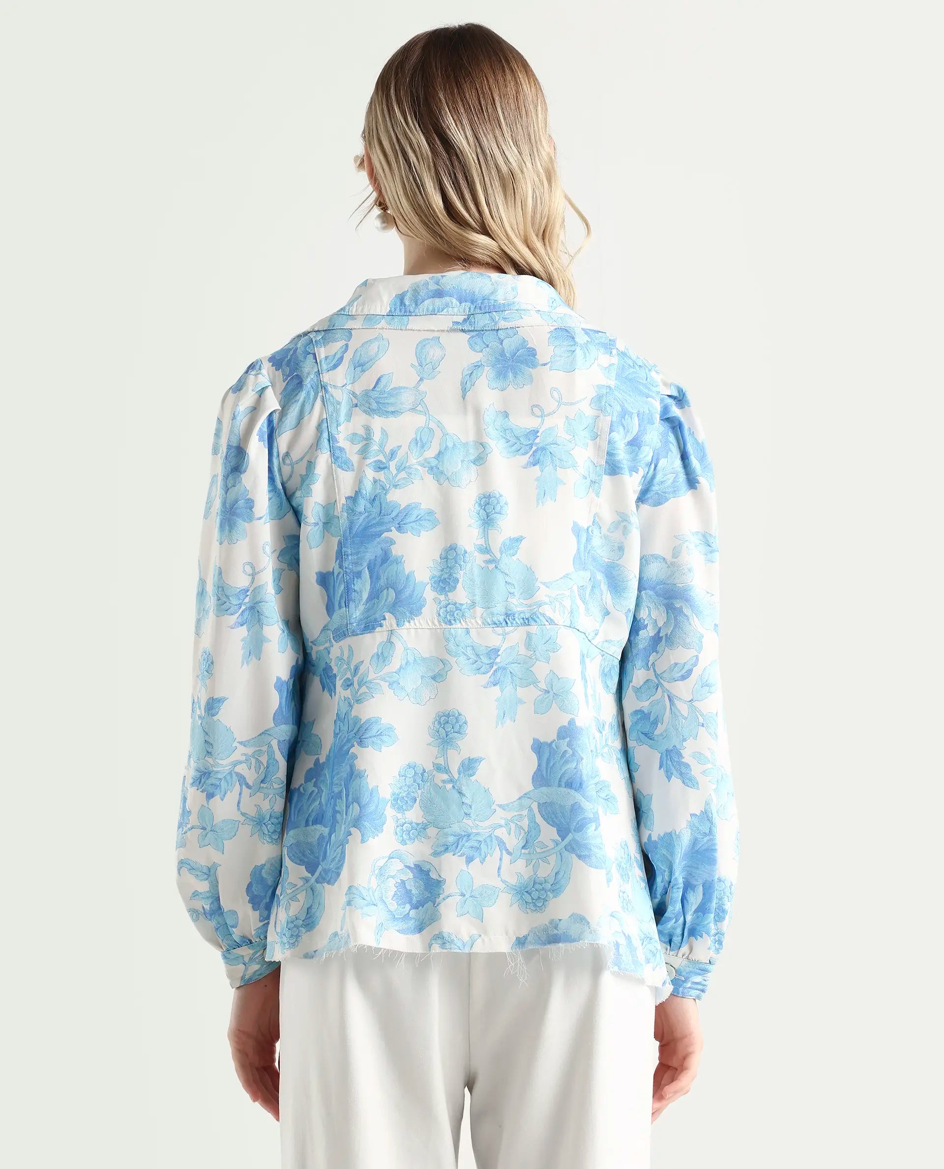 Rareism Women's Enstar Light Blue Polyester V-Neck Floral Print Balloon Sleeve Relaxed Fit Top