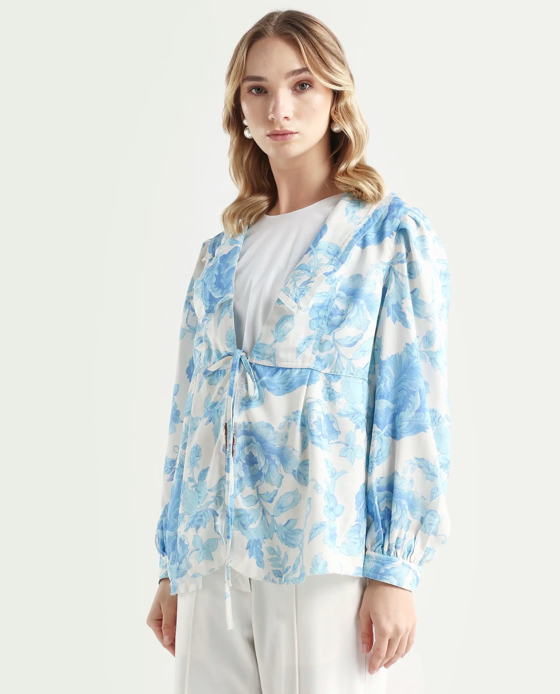 Rareism Women's Enstar Light Blue Polyester V-Neck Floral Print Balloon Sleeve Relaxed Fit Top