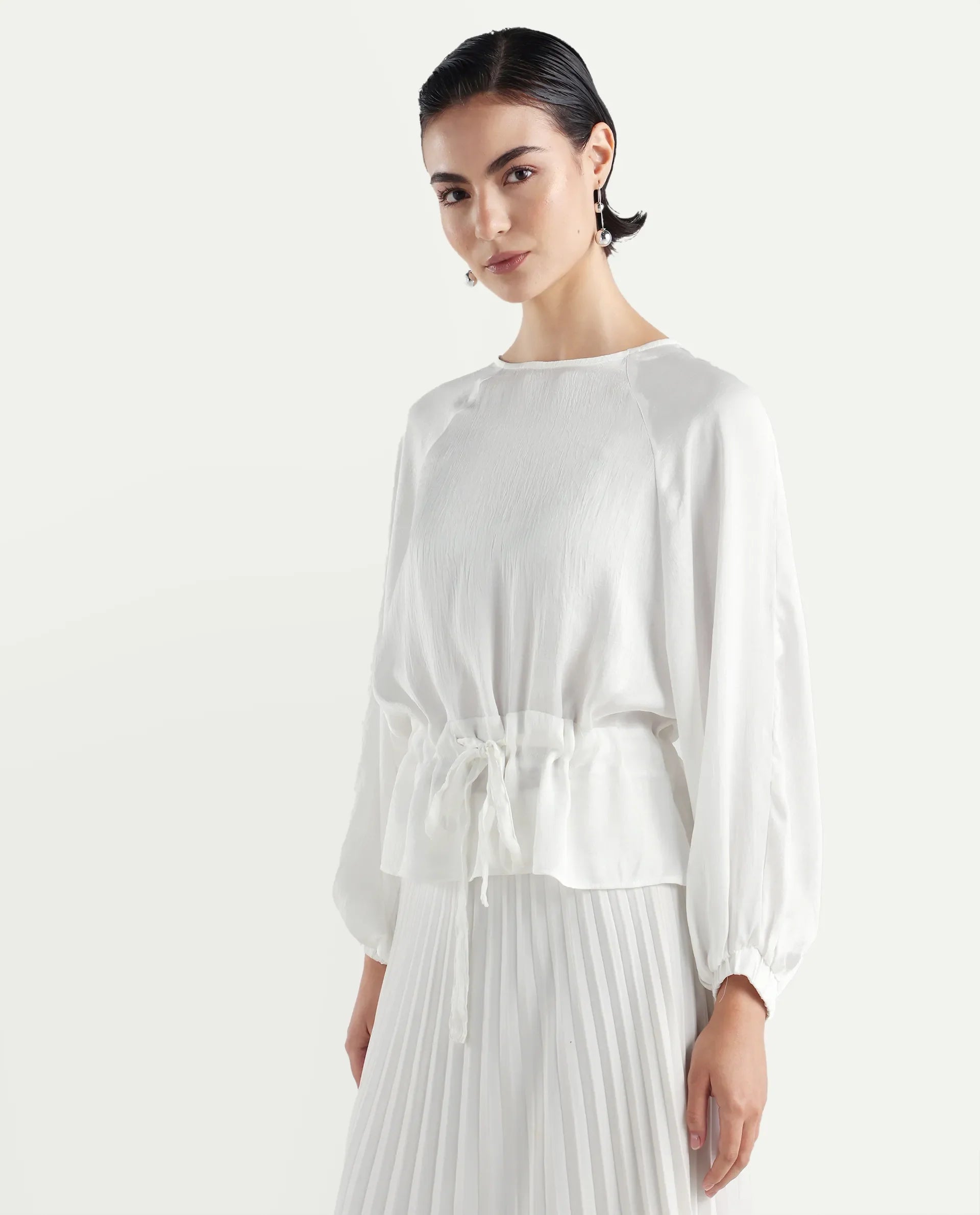 Rareism Women's Lenze White Polyester Boat Neck Plain Volume Sleeve Oversized Top