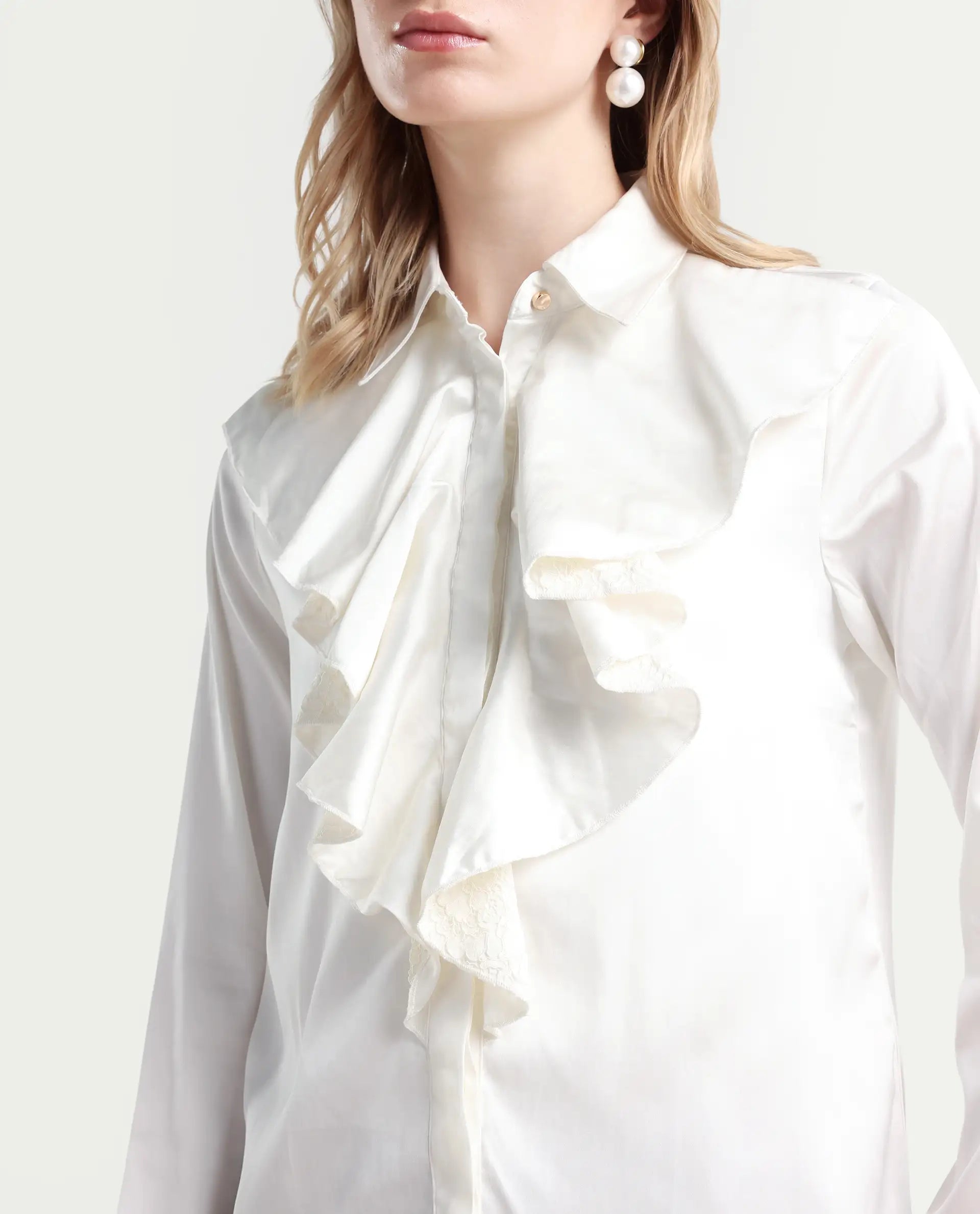 Rareism Women's Uitson Off White Polyester Sweetheart Neck Plain Raglan Sleeve Relaxed Fit Top