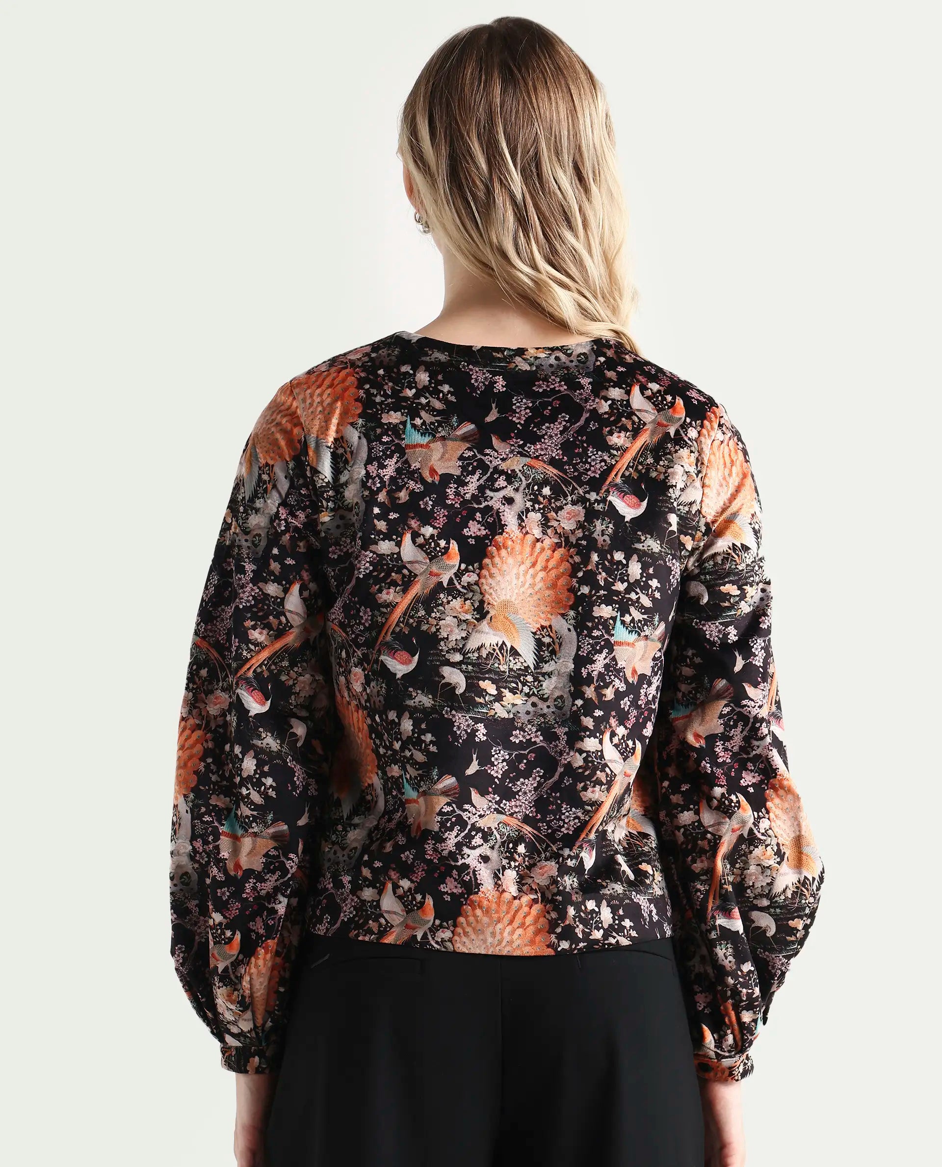 Rareism Women's Zamp Black Velvet Collarless Floral Print Volume Sleeve Regular Fit Shrug