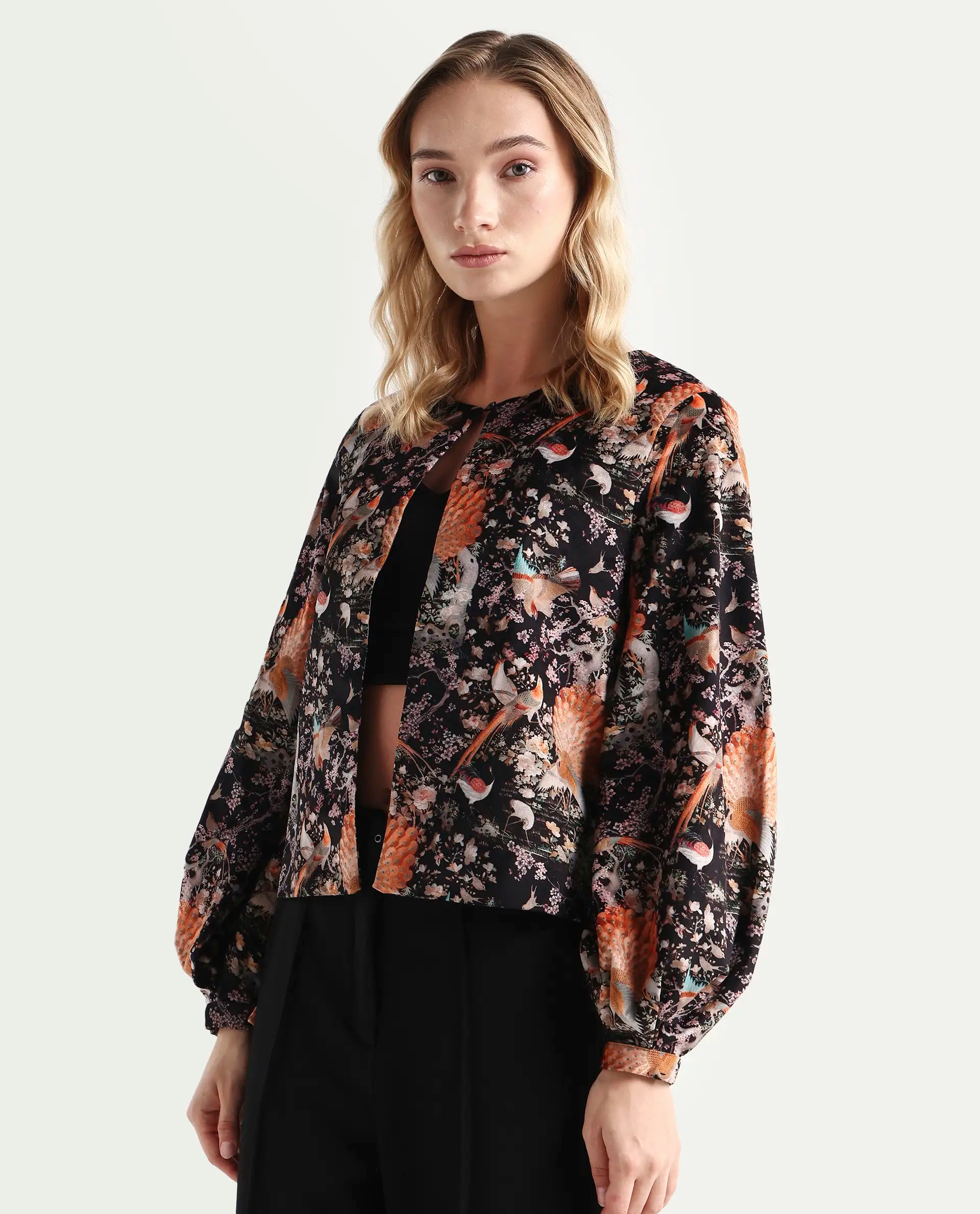 Rareism Women's Zamp Black Velvet Collarless Floral Print Volume Sleeve Regular Fit Shrug
