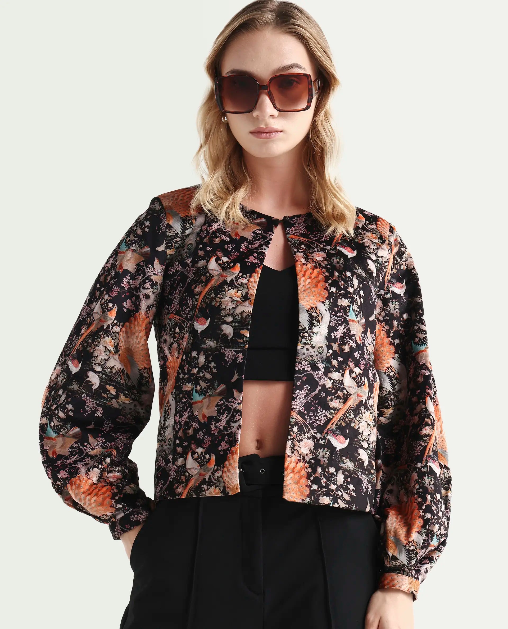 Rareism Women's Zamp Black Velvet Collarless Floral Print Volume Sleeve Regular Fit Shrug