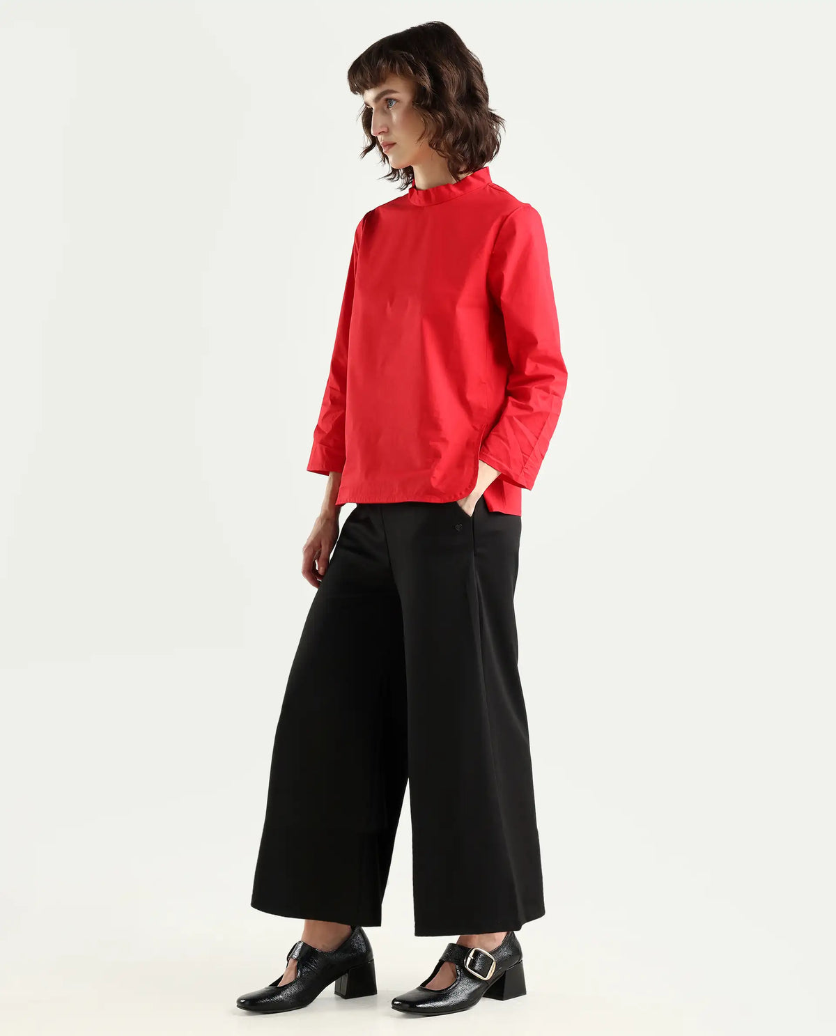 Rareism Women's Shoyo Black Polyester Plain Midi Flared Trouser