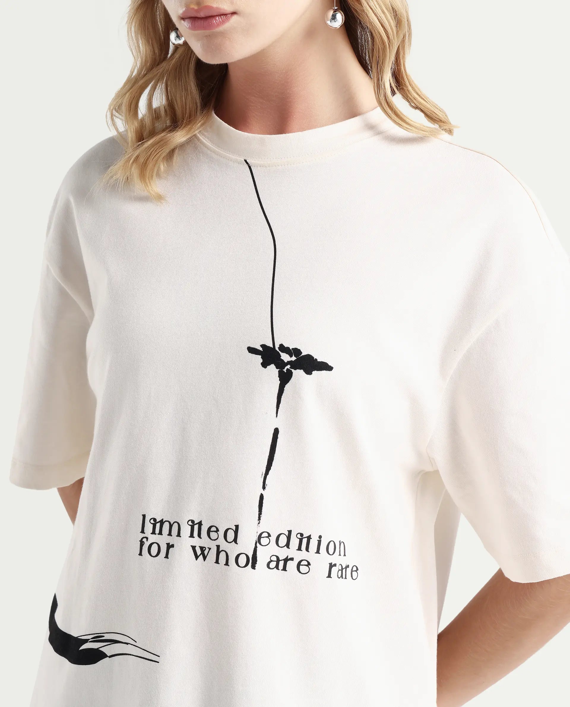 Rareism Women's Ida Off White Cotton Blend Crew Neck Graphic Print Relaxed Fit T-Shirt