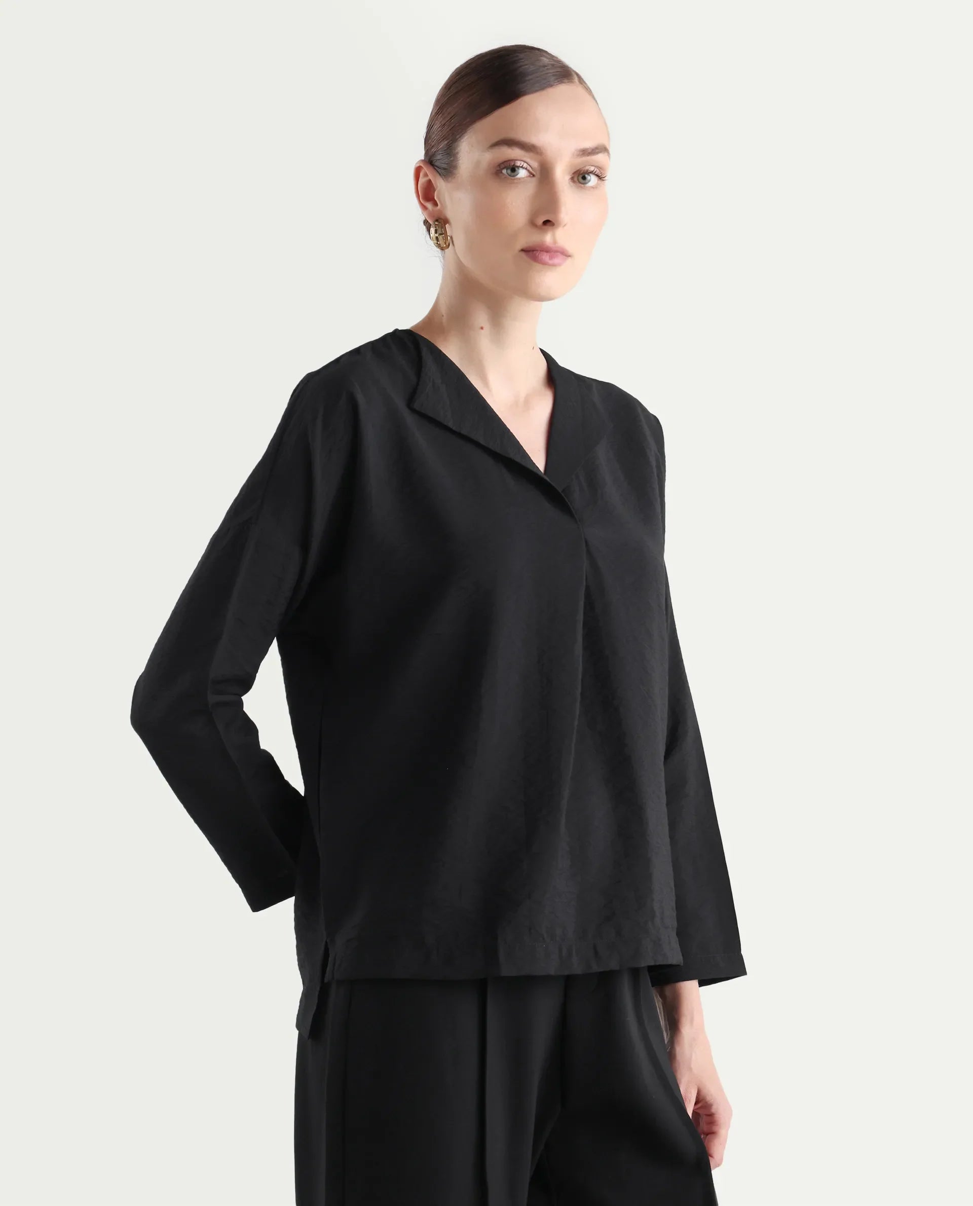 Rareism Women's Drap Black Nylon Blend Lapel Neck Plain Relaxed Fit Top