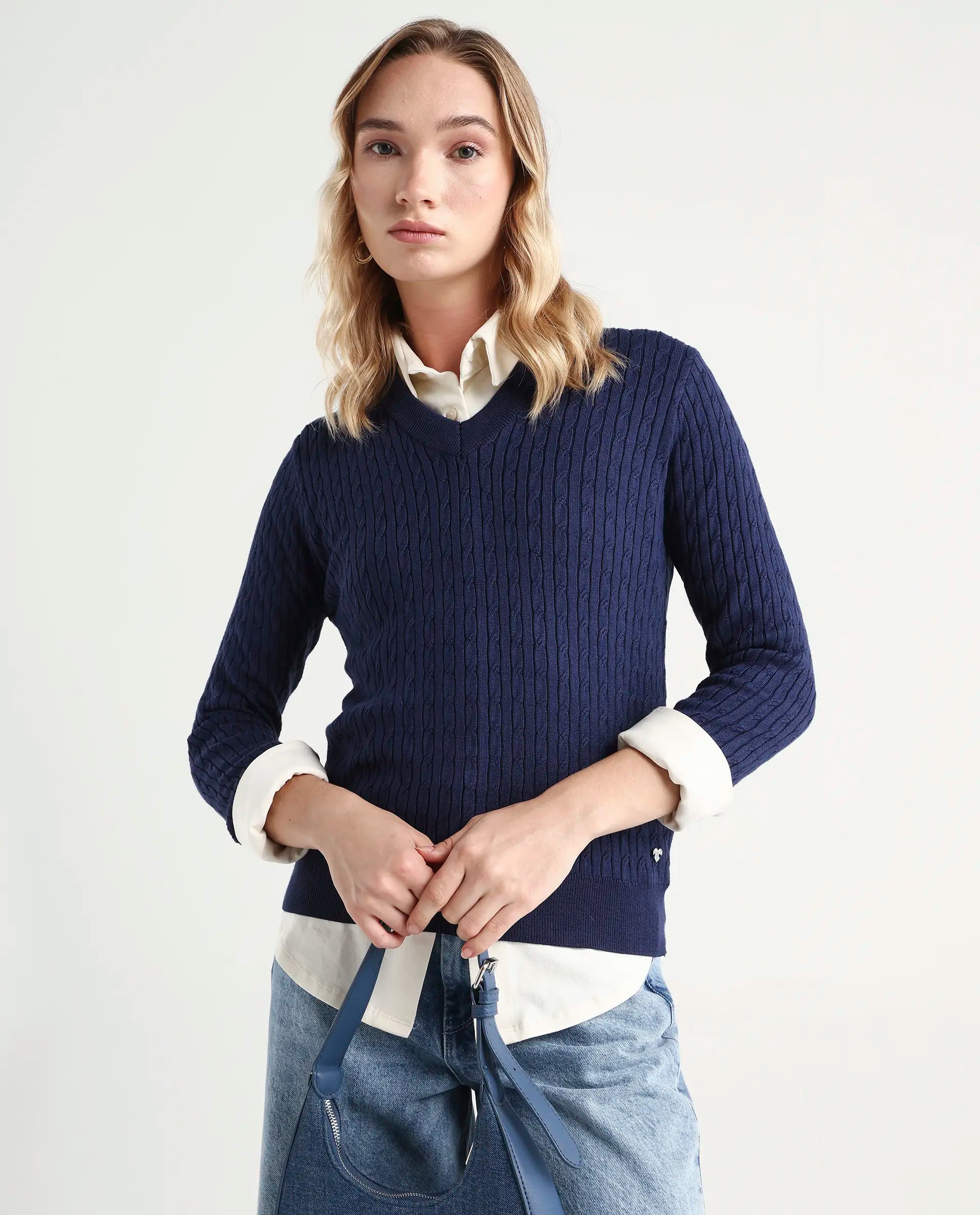 Rareism Women's Izmit Navy Viscose V-Neck Plain Regular Fit Top