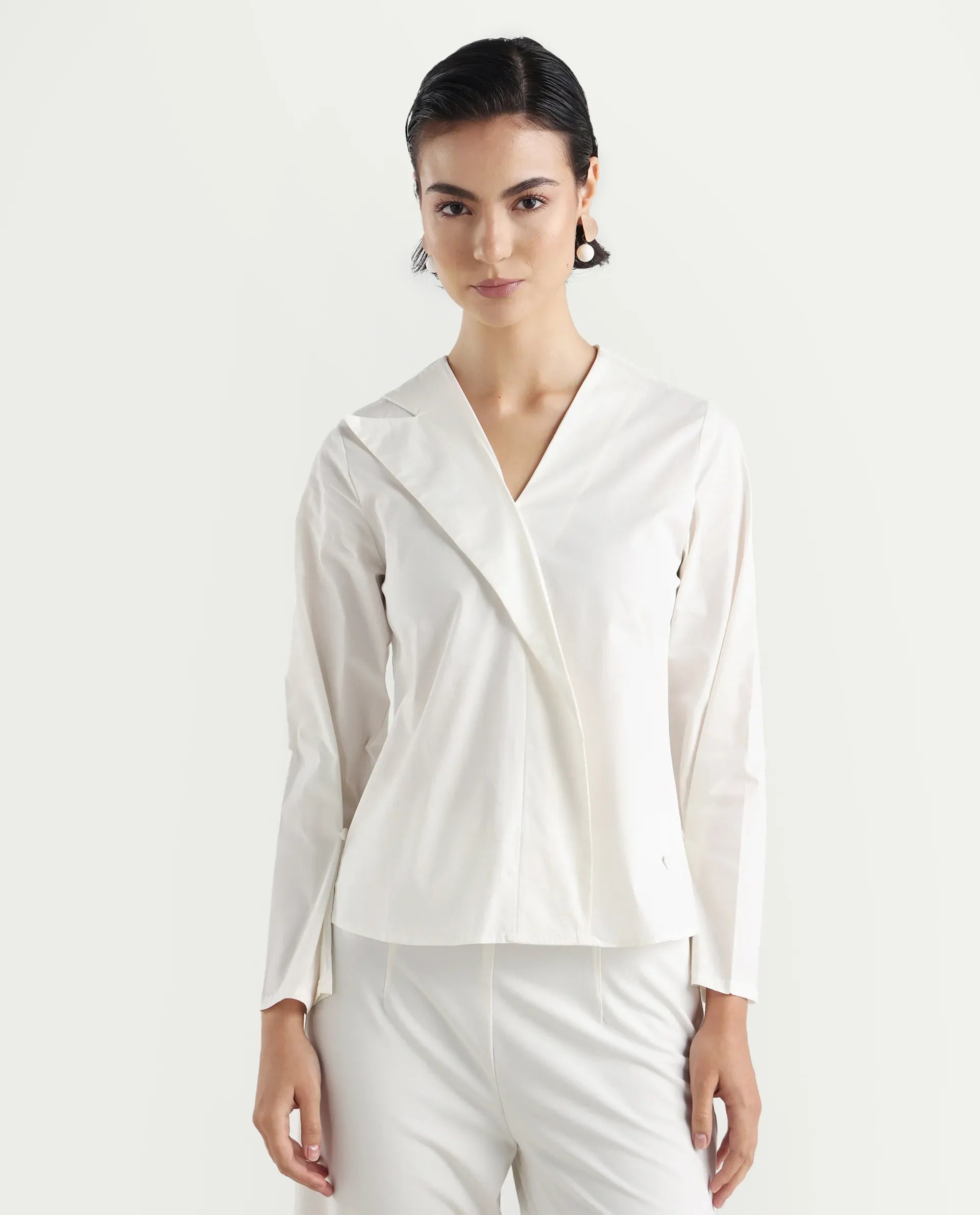 Rareism Women's Perdu White Cotton Blend V-Neck Plain Bell Sleeve Regular Fit Top