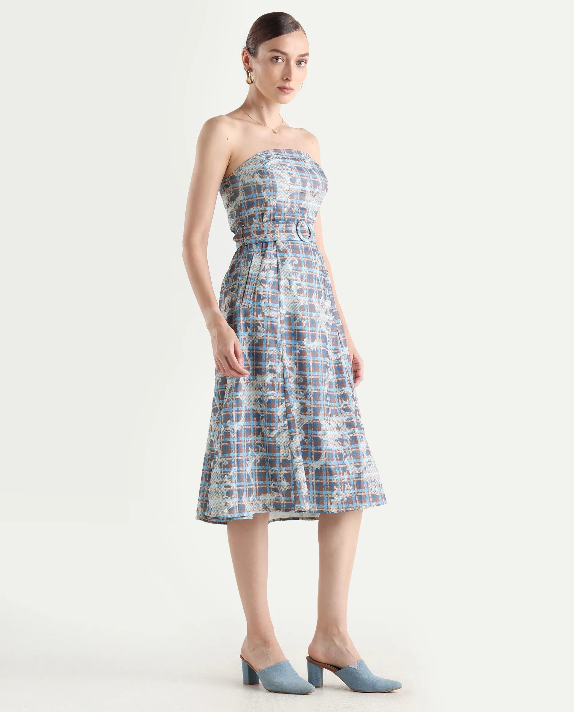 Rareism Women's Yerd Blue Cotton Blend Tube Neck Geometric Print Sleeveless Midi Flared Dress