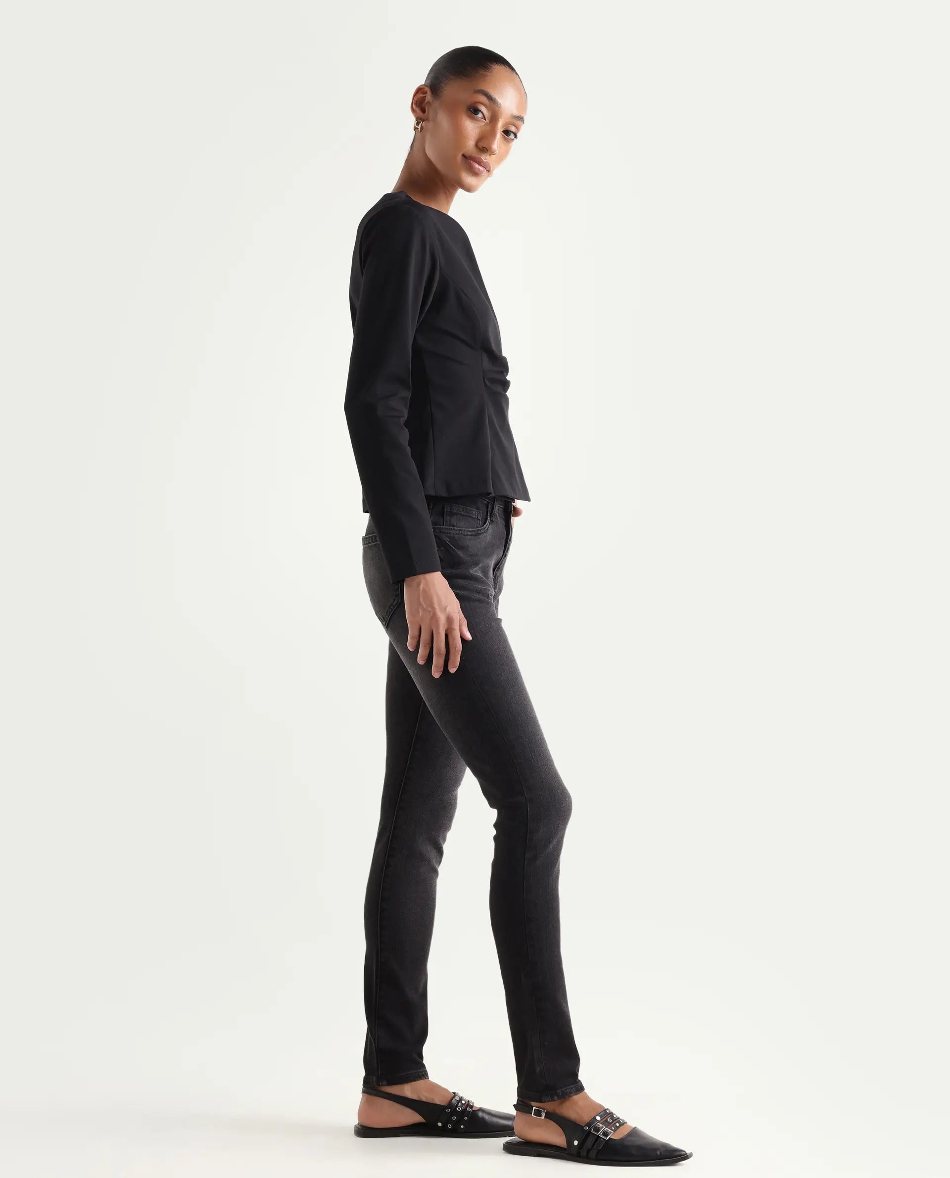 Rareism Women's Zingy Black Cotton Blend Plain Ankle Length Sleek Skinny Fit Jeans