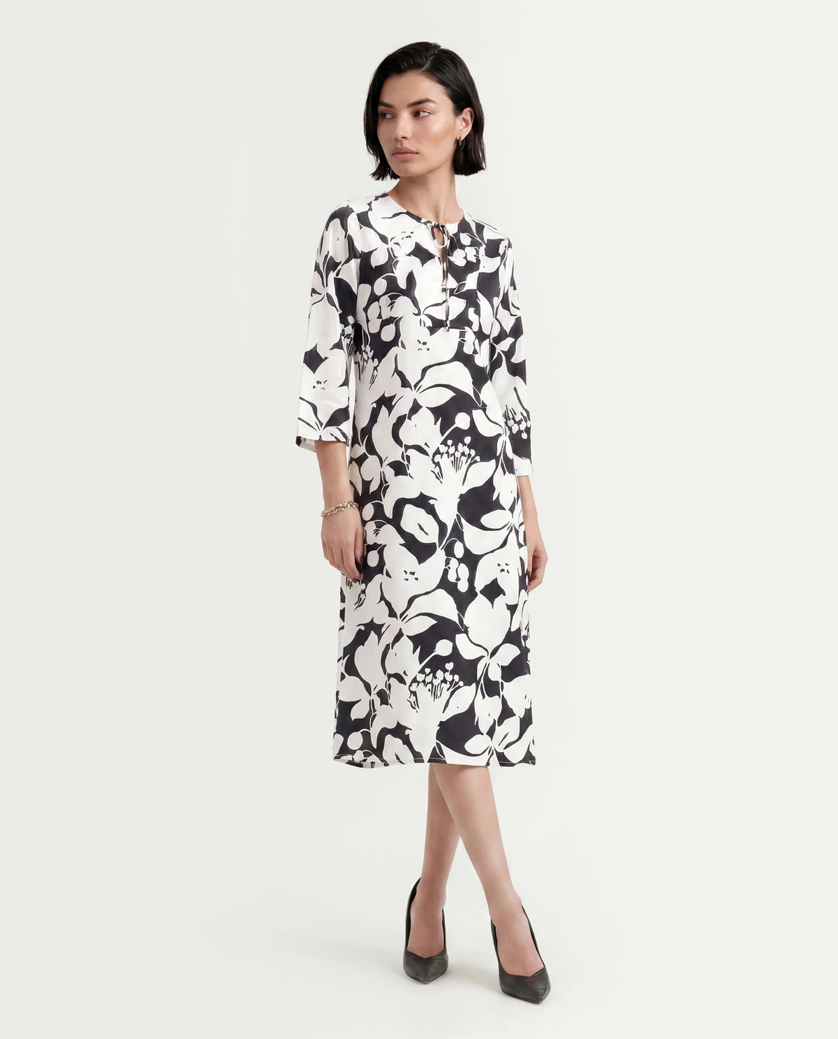 Rareism Women's Janzen Black Viscose Tie-Up Neck Floral Print Bell Sleeve Midi Straight Fit Dress