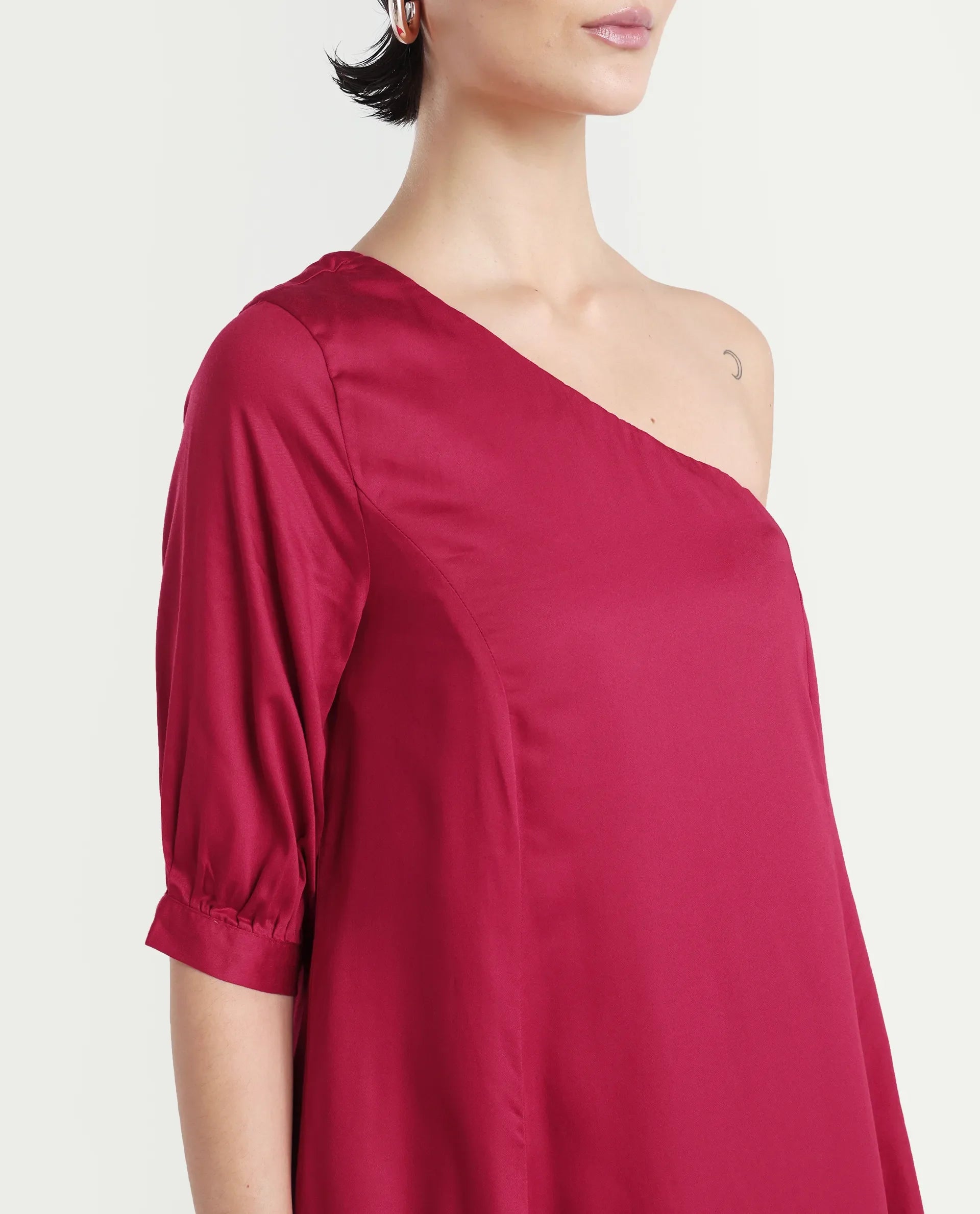 Rareism Women's Somalia Red Viscose One Shoulder Plain One Shoulder Maxi A-Line Dress