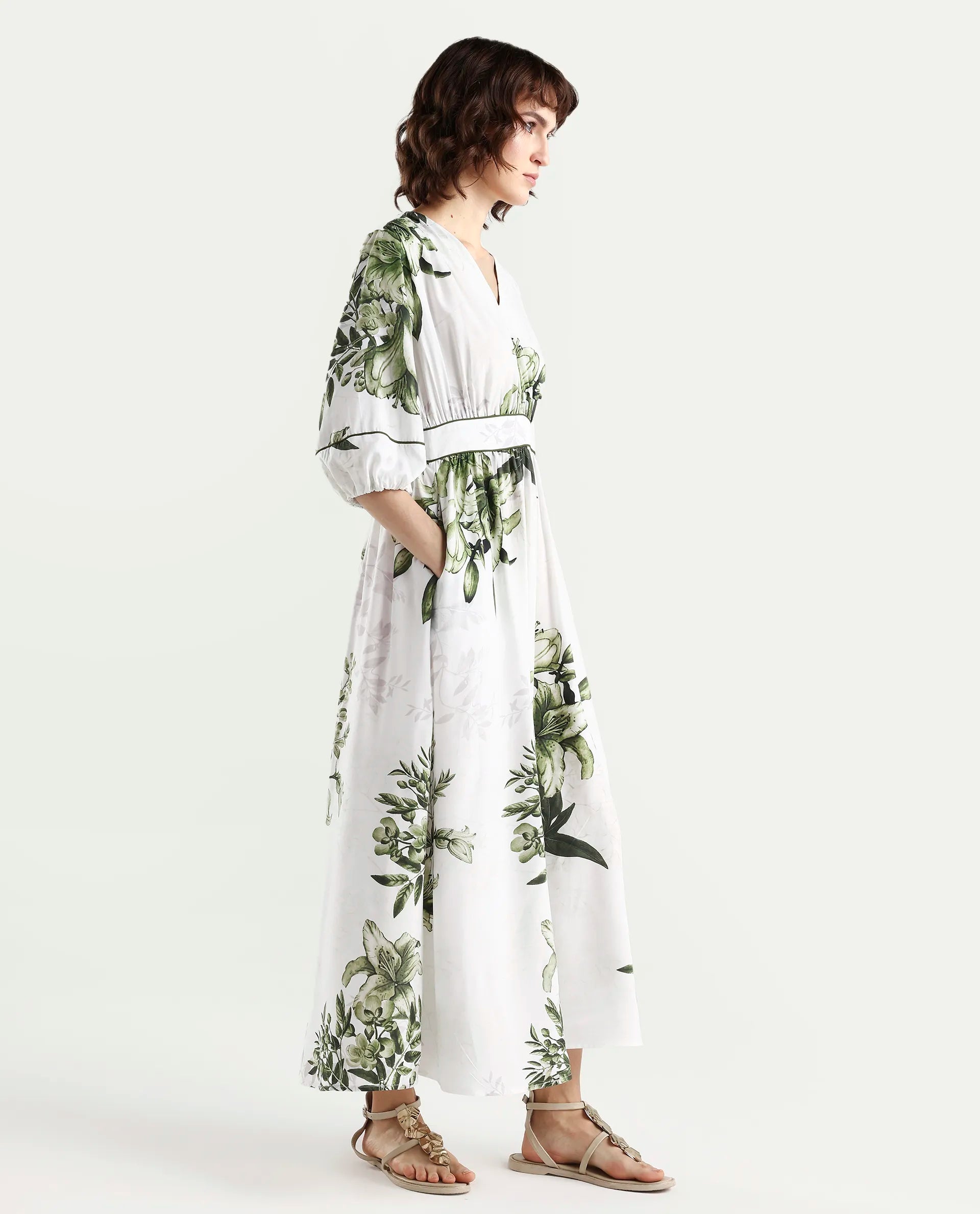 Rareism Women's Arsyn Off White Viscose Half Sleeve V-Neck Fit And Flare Floral Print Dress