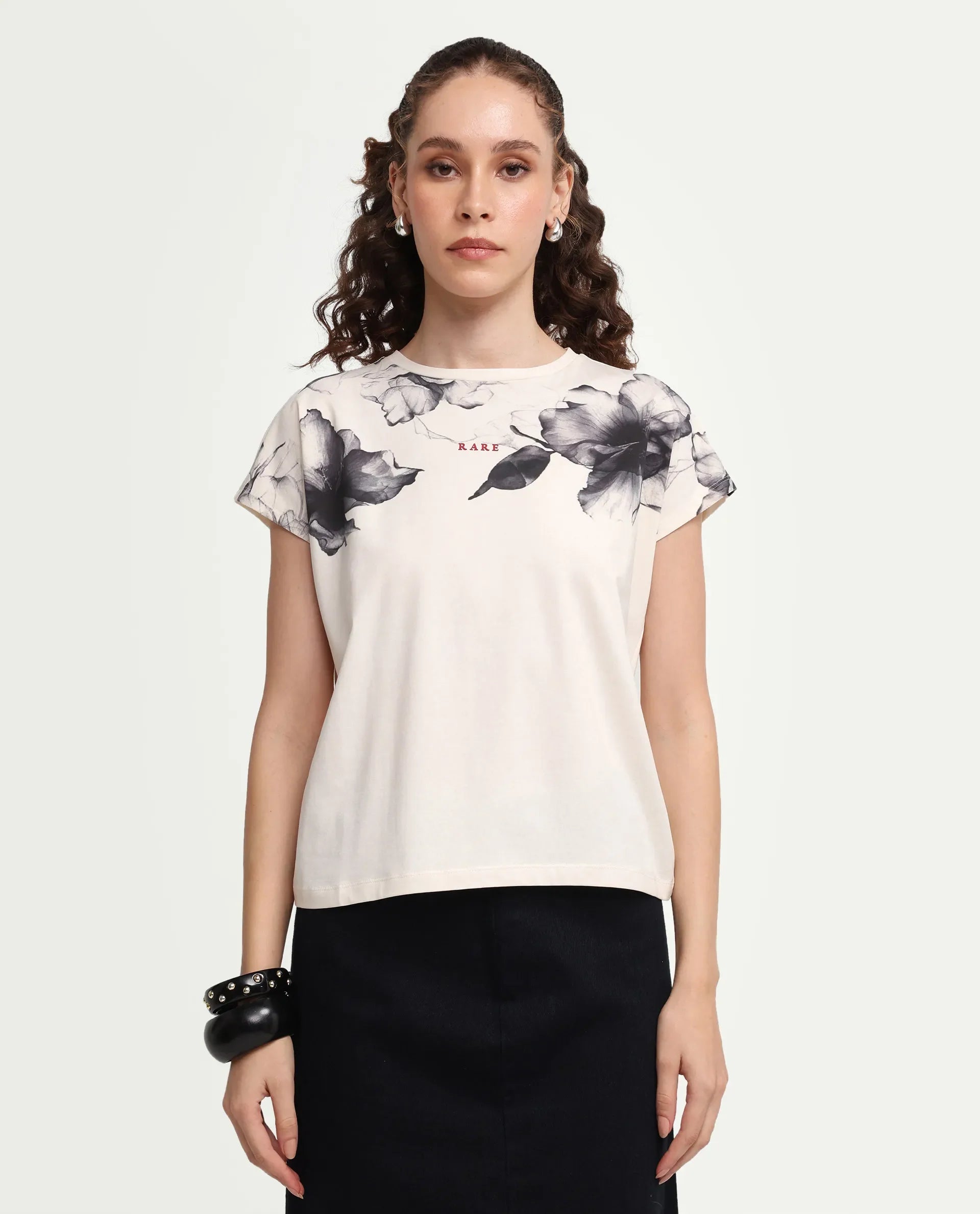 Rareism Women's Zern Off White Cotton Blend Half Sleeve Relaxed Fit Digital Print T-Shirt