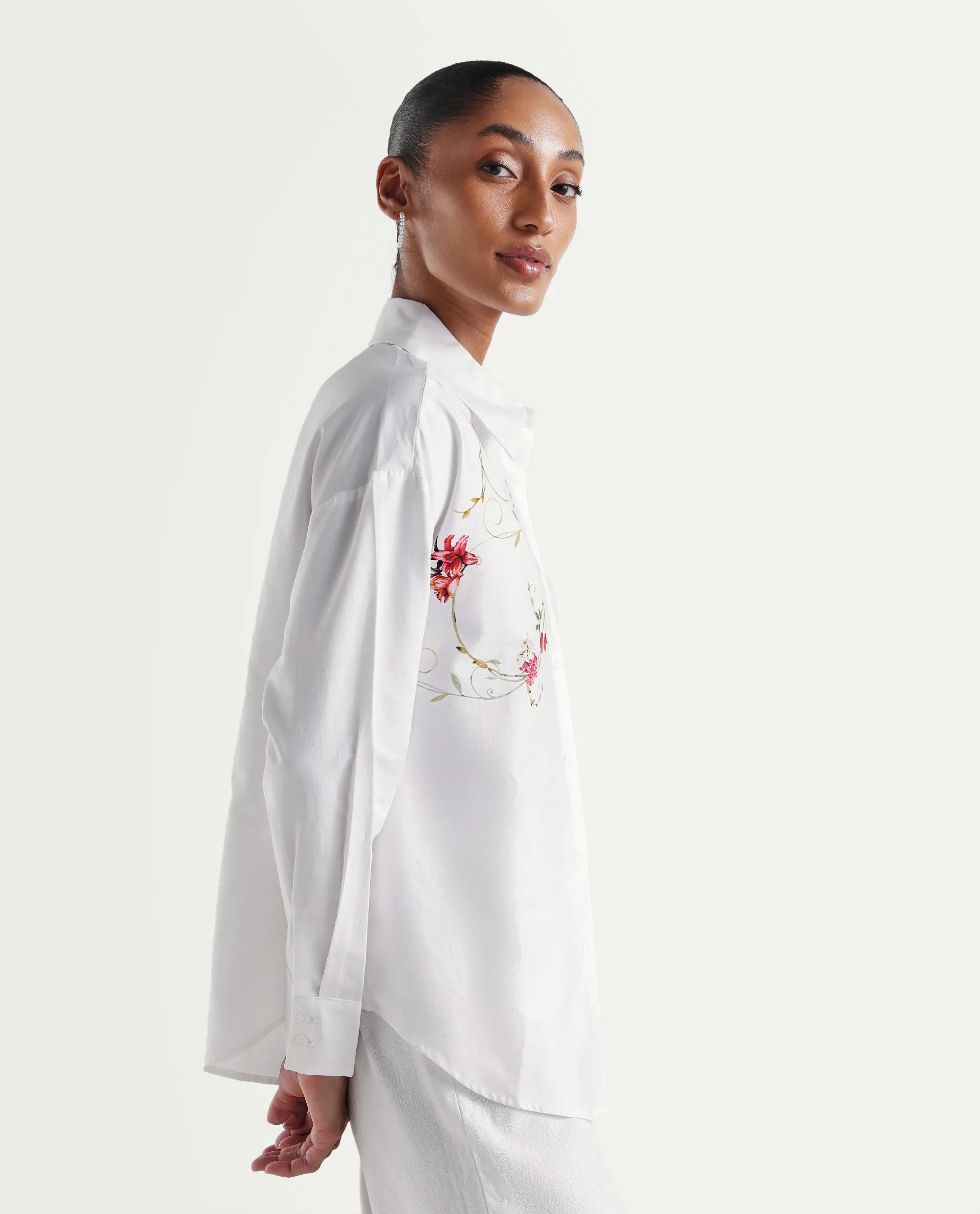 Rareism Women's Aerie Off White Cotton Full Sleeve Oversize Fit Floral Print Shirt