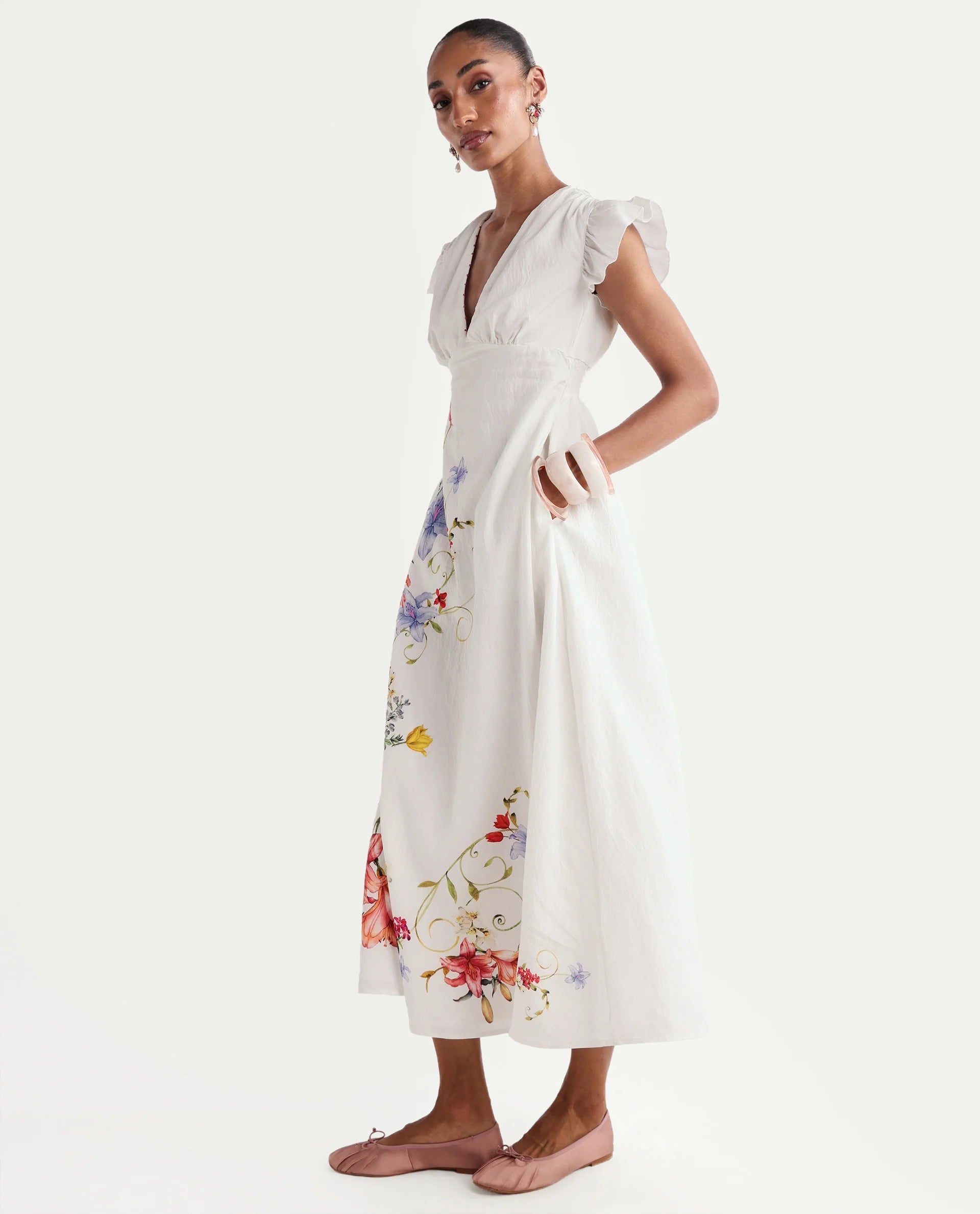 Rareism Women's Aglow Off White Viscose Blend Half Sleeve Fit And Flare Floral Print Dress