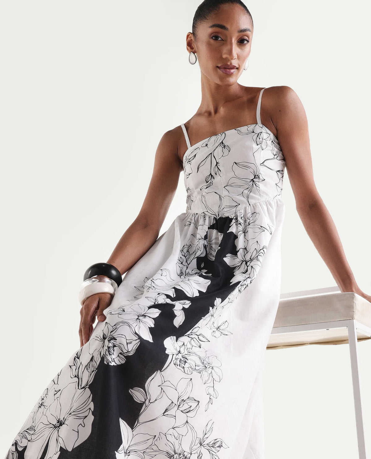 Rareism Women's Clara White Viscose Sleeveless Fit And Flare Floral Print Dress