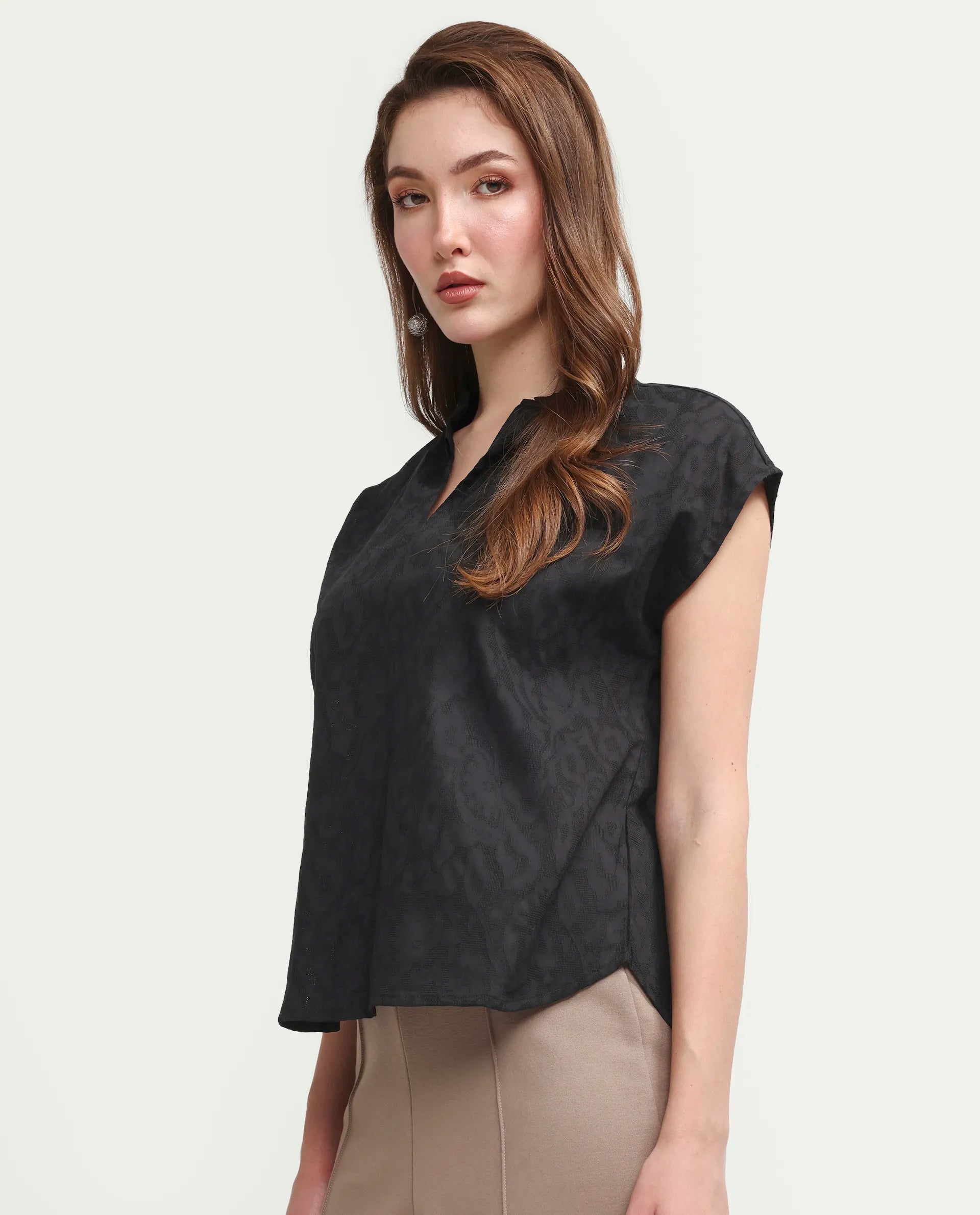 Rareism Women's Closia Black Cotton Half Sleeve Relaxed Fit Jacquard Top