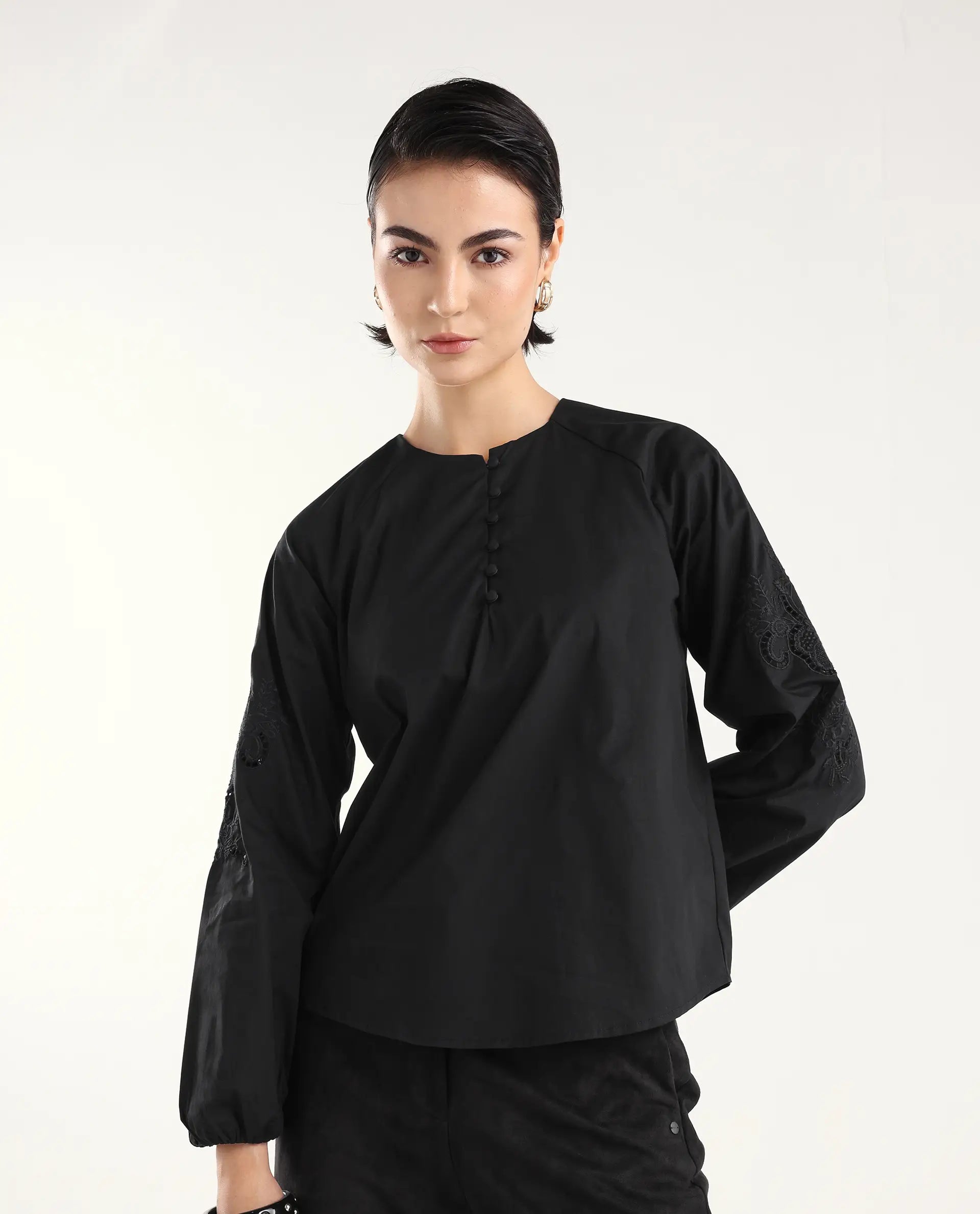 Rareism Women's Nembon Black Cotton Full Sleeve Regular Fit Plain Top