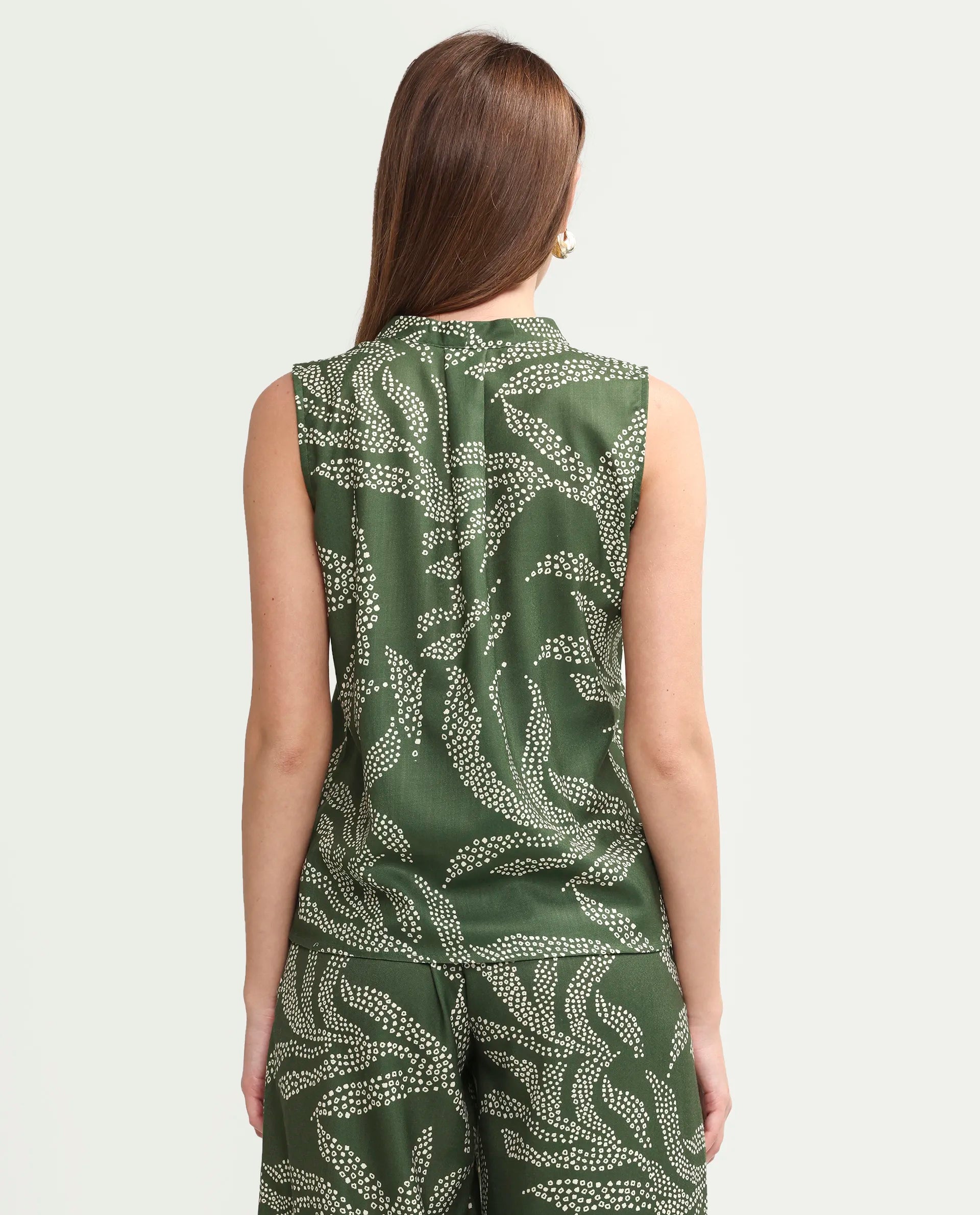 Rareism Women's Vadir-T Olive Polyester Sleeveless Regular Fit Abstract Print Top